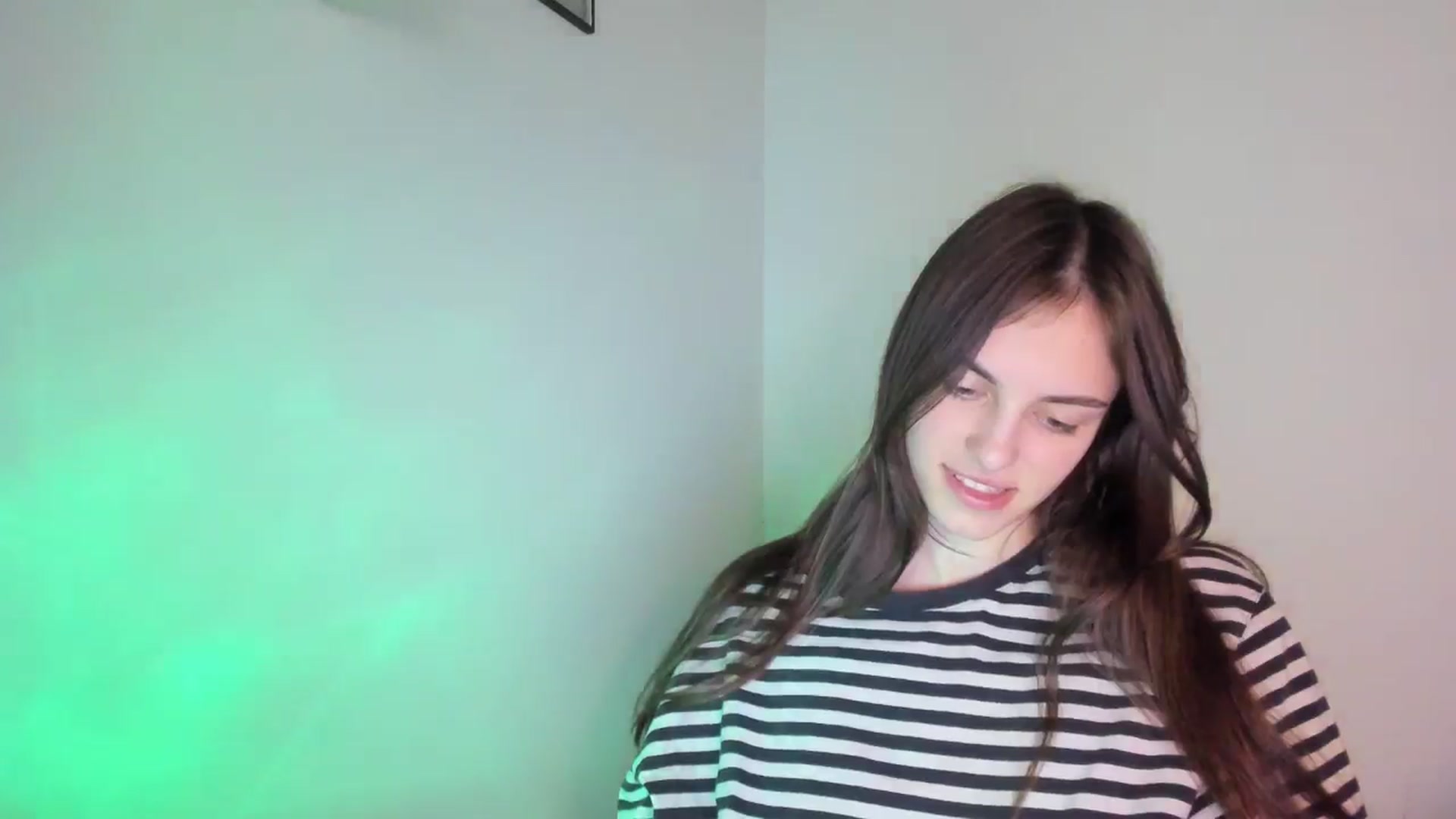 Gallery image thumbnail from Dashamoxy's myfreecams stream on, 02/07/2026, 20:04 image 18 of 20