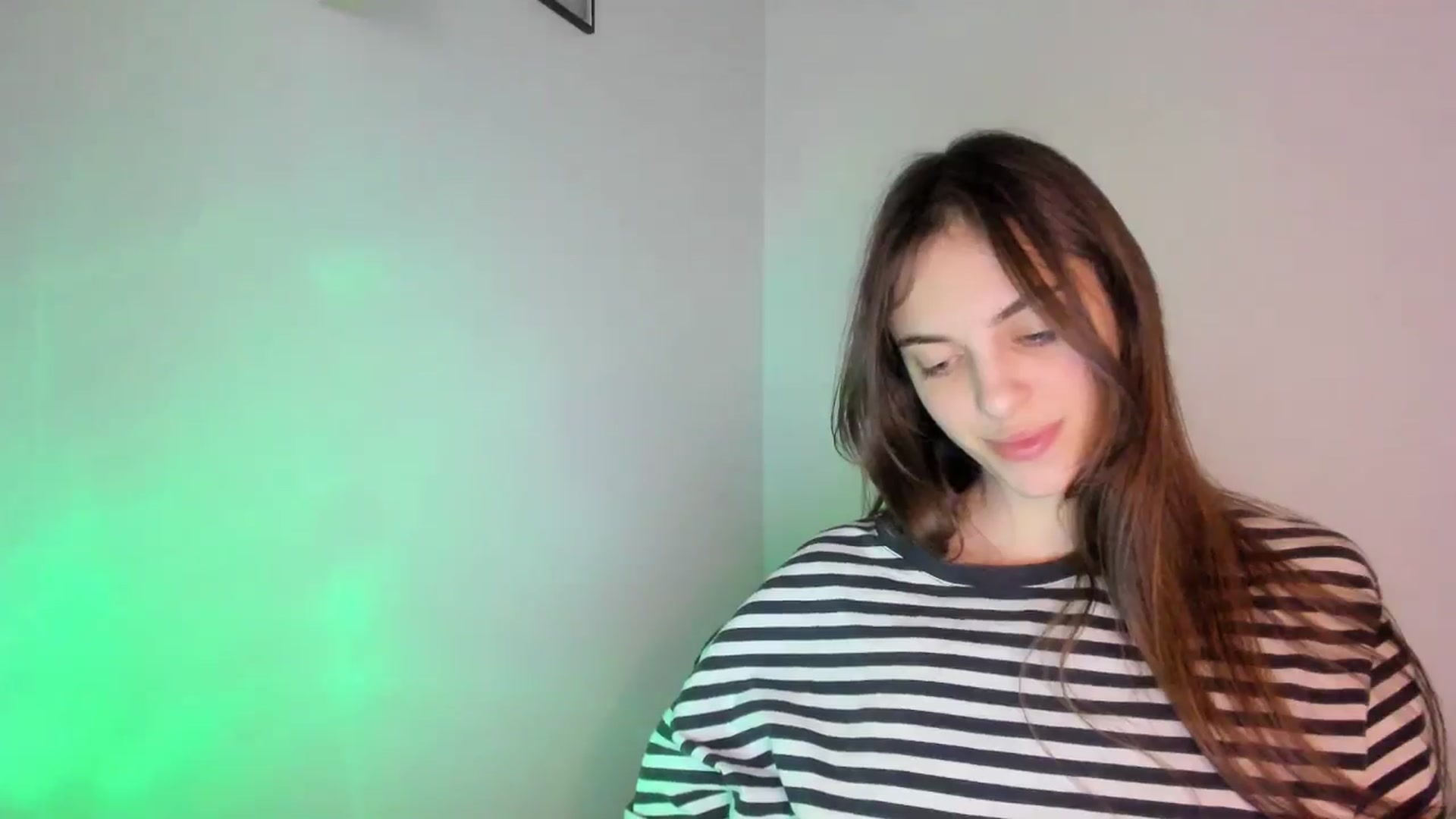 Gallery image thumbnail from Dashamoxy's myfreecams stream on, 02/07/2026, 20:04 image 14 of 20