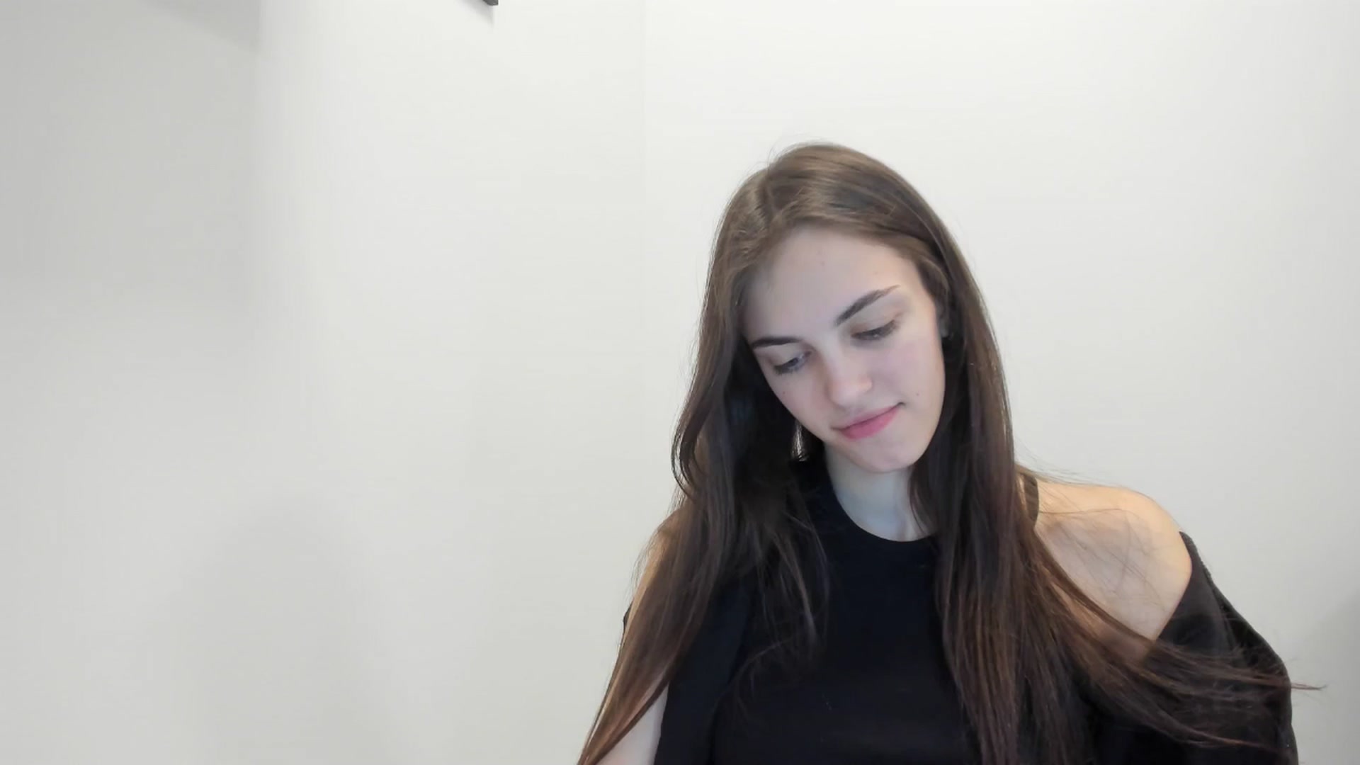 Gallery image thumbnail from Dashamoxy's myfreecams stream on, 02/08/2026, 15:18 image 1 of 20