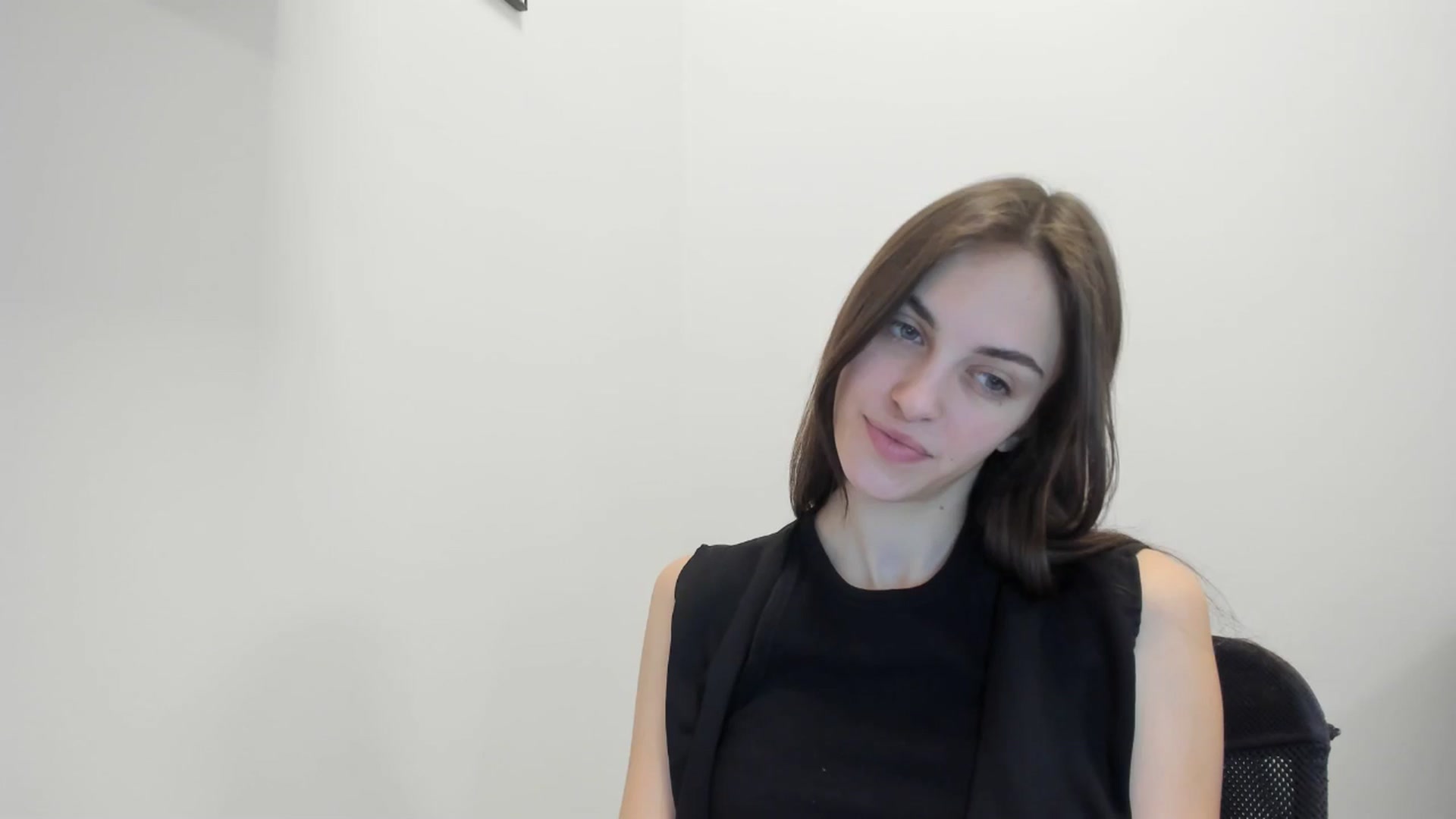 Gallery image thumbnail from Dashamoxy's myfreecams stream on, 02/08/2026, 15:18 image 14 of 20