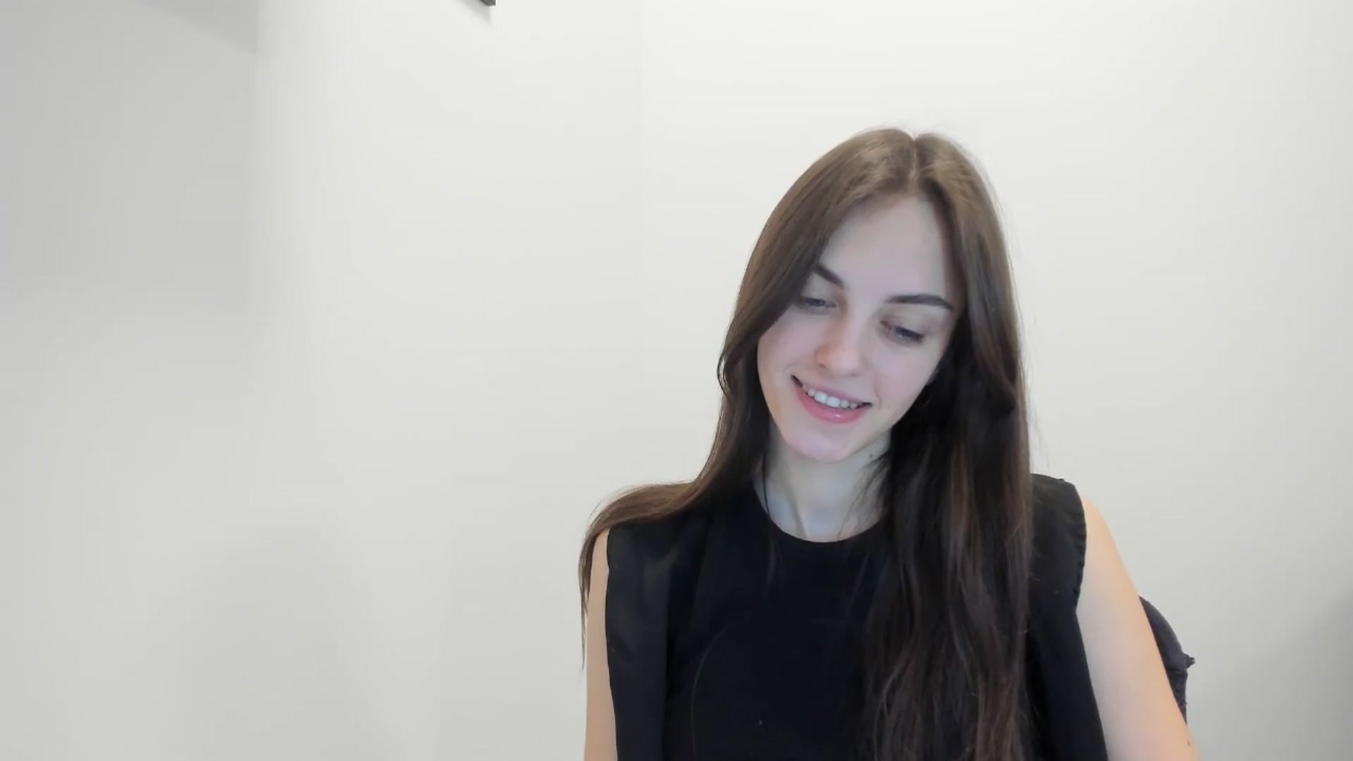 Gallery image thumbnail from Dashamoxy's myfreecams stream on, 02/08/2026, 15:18 image 4 of 20