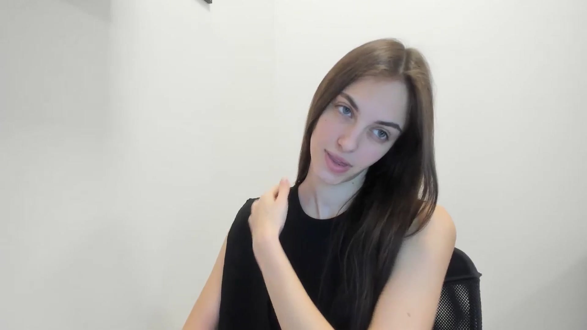 Gallery image thumbnail from Dashamoxy's myfreecams stream on, 02/08/2026, 15:18 image 19 of 20