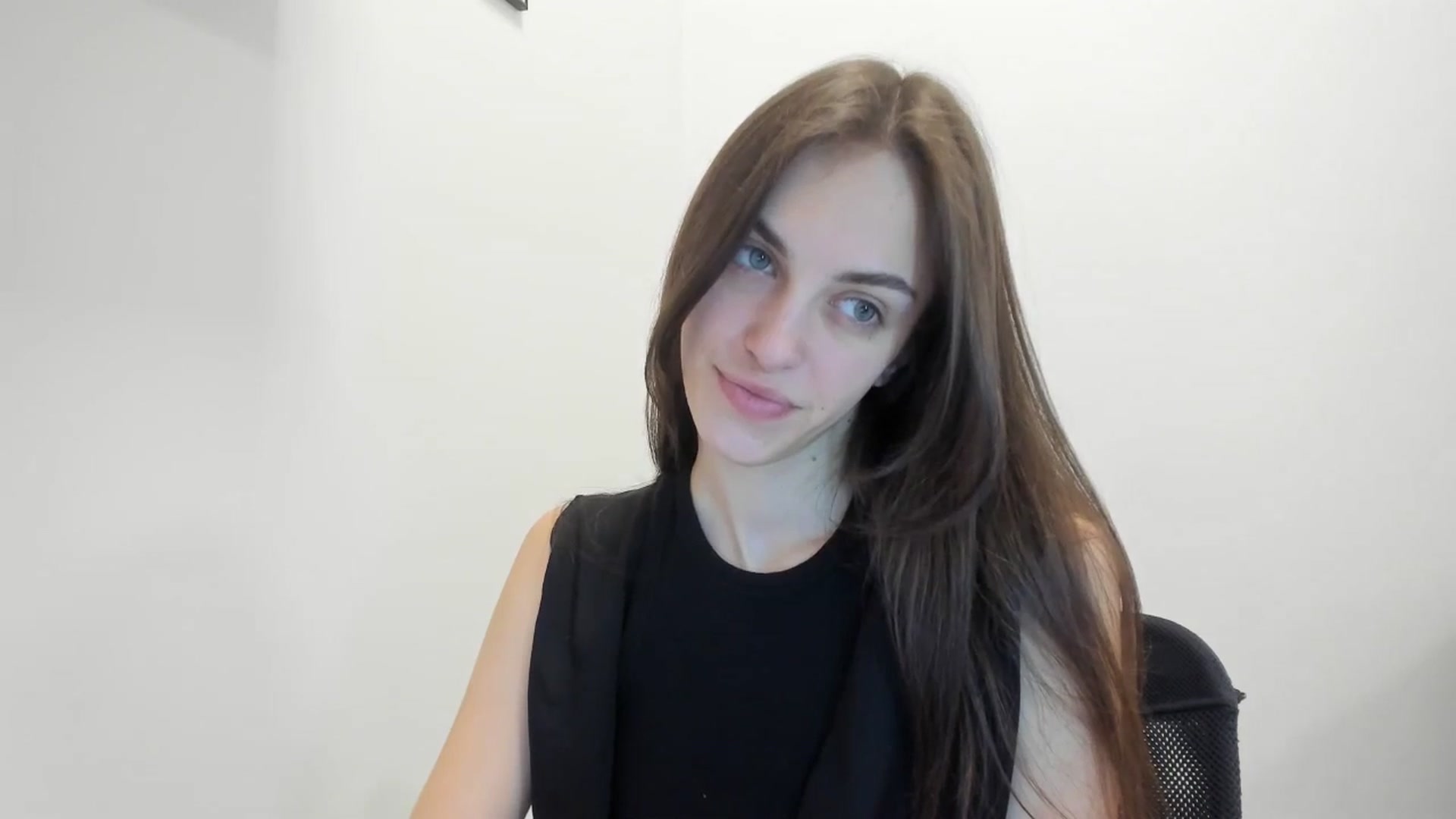 Gallery image thumbnail from Dashamoxy's myfreecams stream on, 02/08/2026, 15:18 image 10 of 20