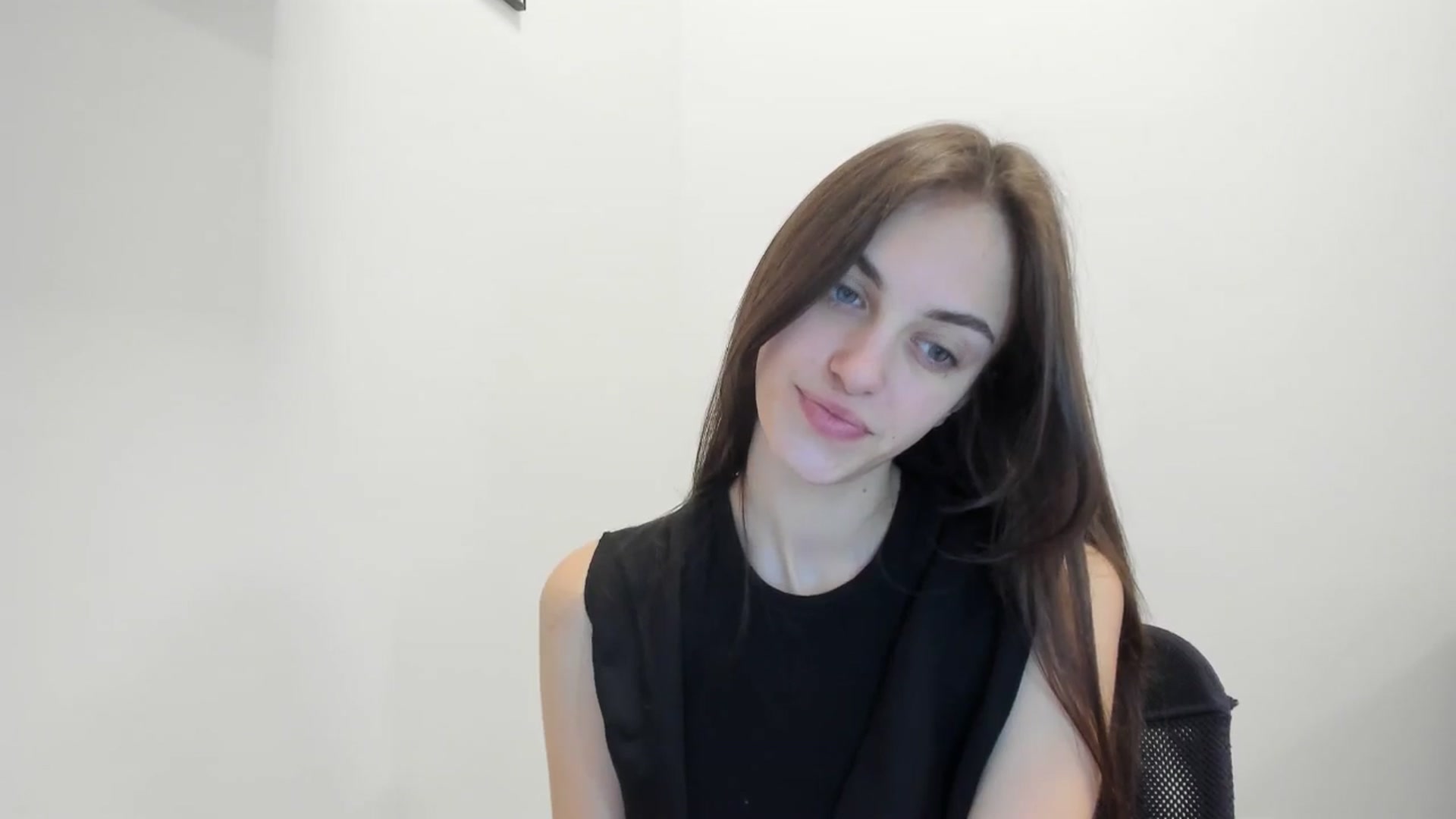 Gallery image thumbnail from Dashamoxy's myfreecams stream on, 02/08/2026, 15:18 image 9 of 20