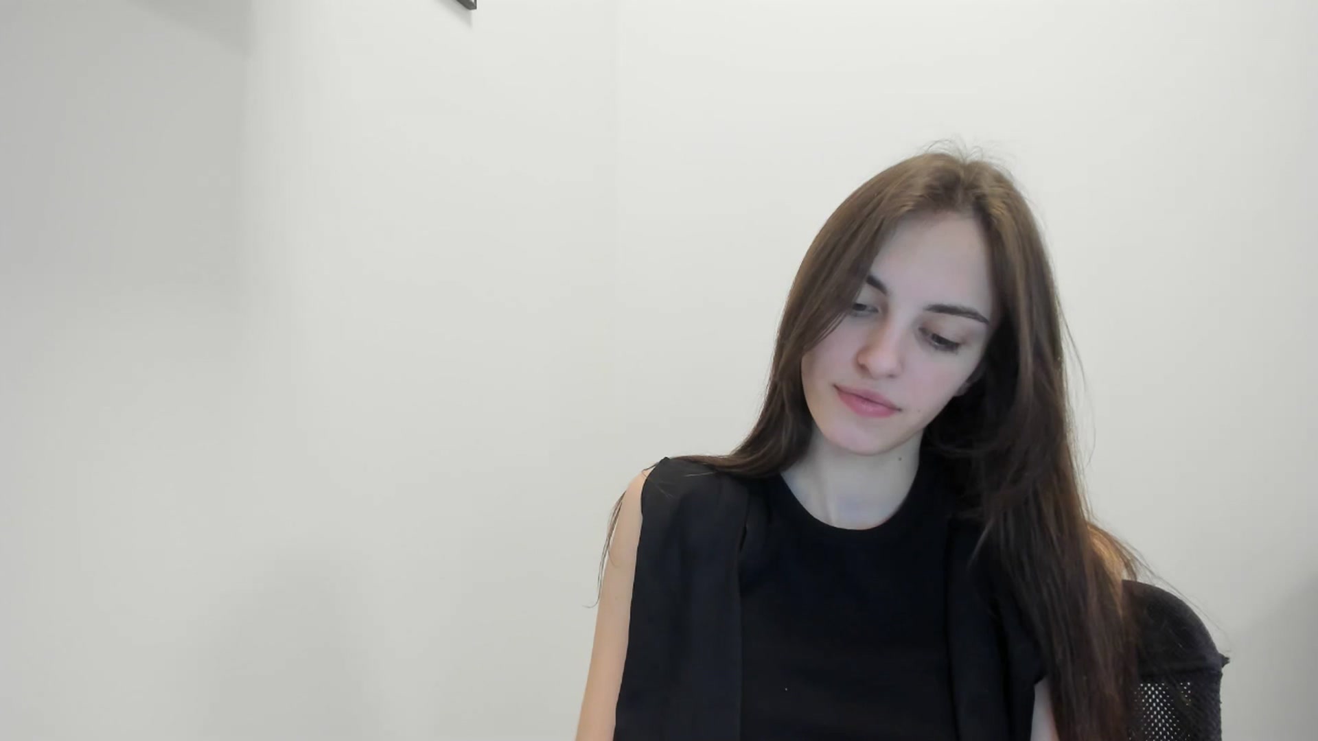 Gallery image thumbnail from Dashamoxy's myfreecams stream on, 02/08/2026, 15:38 image 1 of 20