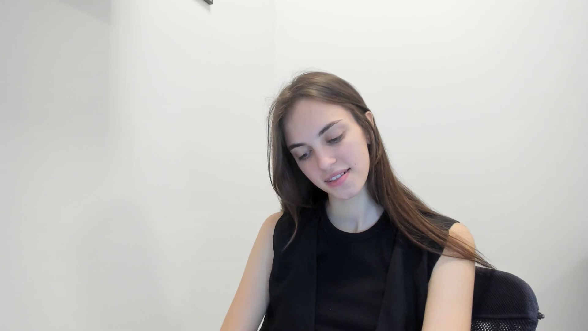 Gallery image thumbnail from Dashamoxy's myfreecams stream on, 02/08/2026, 15:38 image 20 of 20