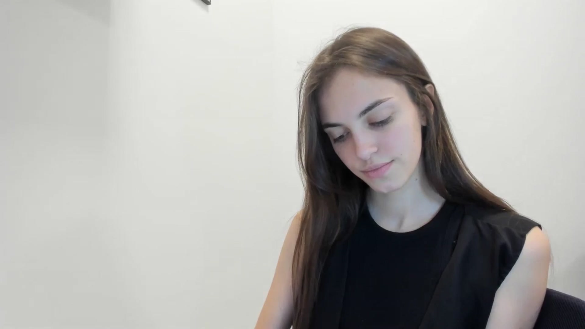 Gallery image thumbnail from Dashamoxy's myfreecams stream on, 02/08/2026, 15:38 image 14 of 20