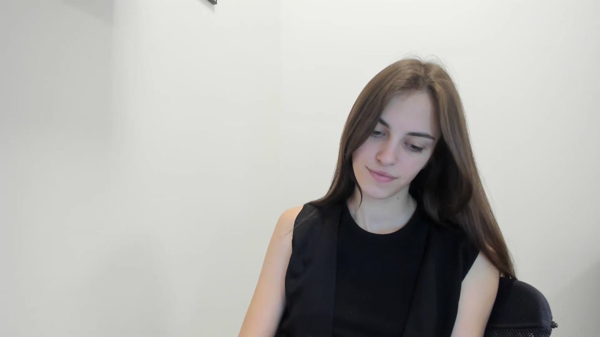Gallery image thumbnail from Dashamoxy's myfreecams stream on, 02/08/2026, 15:38 image 18 of 20