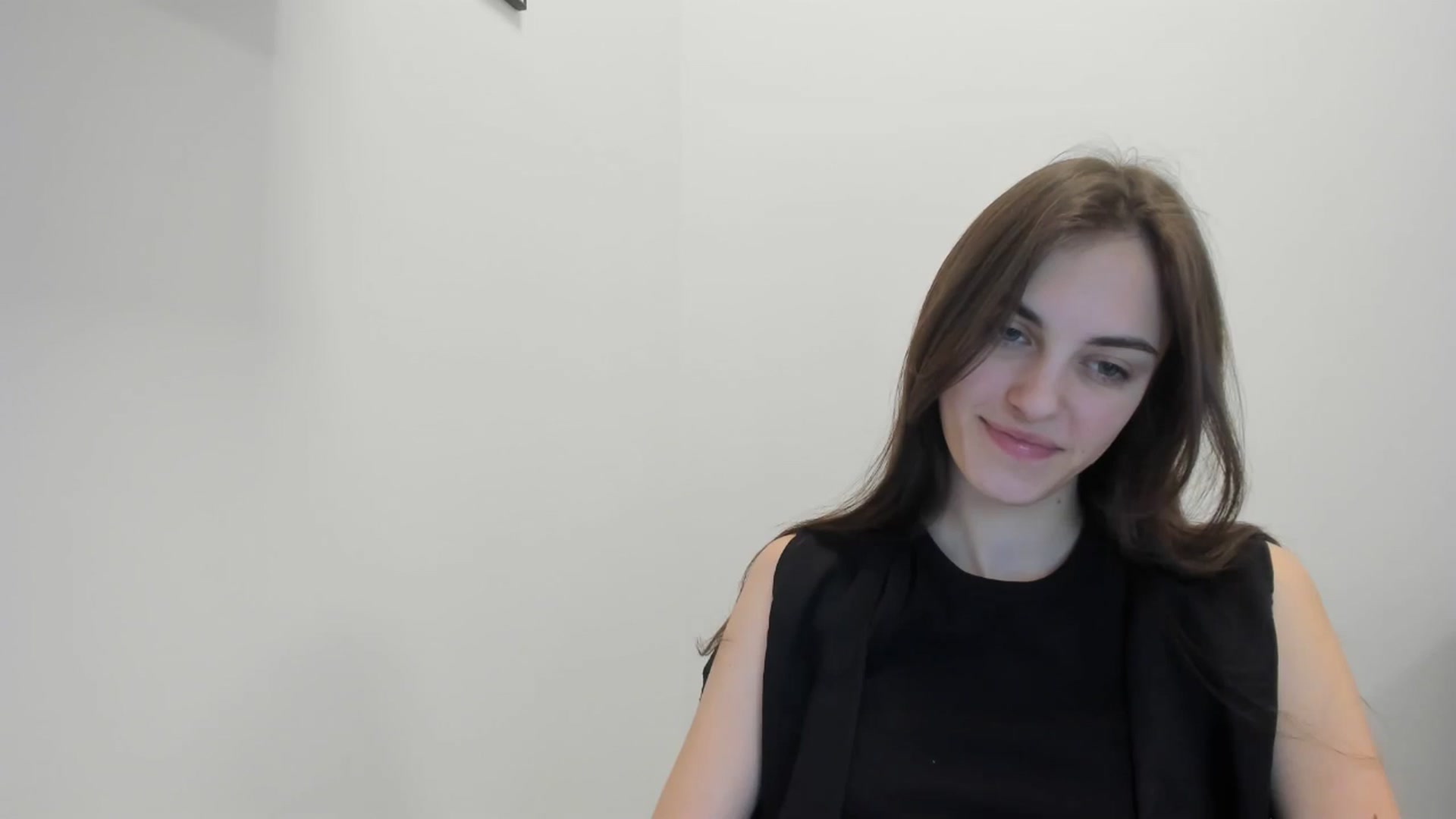 Gallery image thumbnail from Dashamoxy's myfreecams stream on, 02/08/2026, 15:38 image 6 of 20