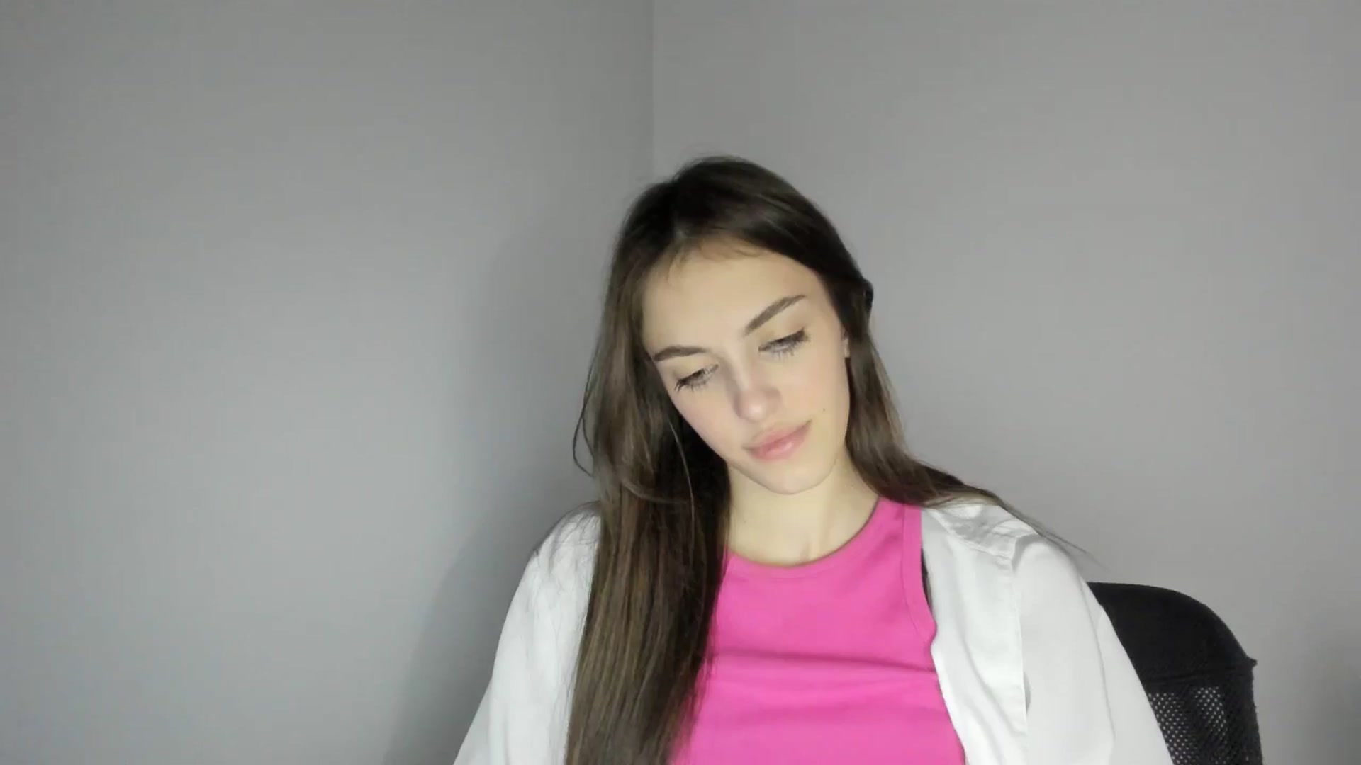 Gallery image thumbnail from Dashamoxy's myfreecams stream on, 02/09/2026, 16:22 image 4 of 20