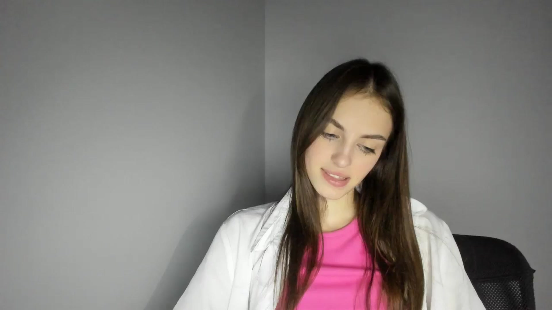 Gallery image thumbnail from Dashamoxy's myfreecams stream on, 02/09/2026, 16:22 image 13 of 20