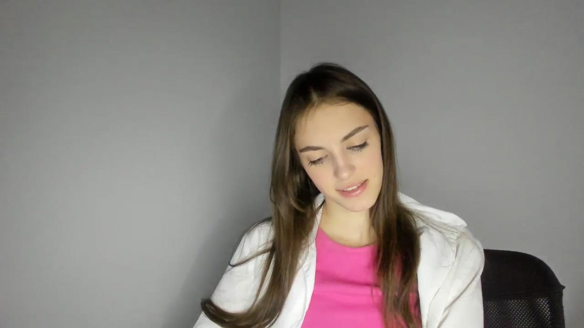 Gallery image thumbnail from Dashamoxy's myfreecams stream on, 02/09/2026, 16:22 image 12 of 20