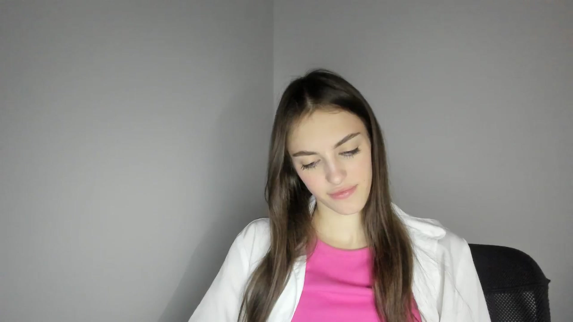 Gallery image thumbnail from Dashamoxy's myfreecams stream on, 02/09/2026, 16:22 image 14 of 20