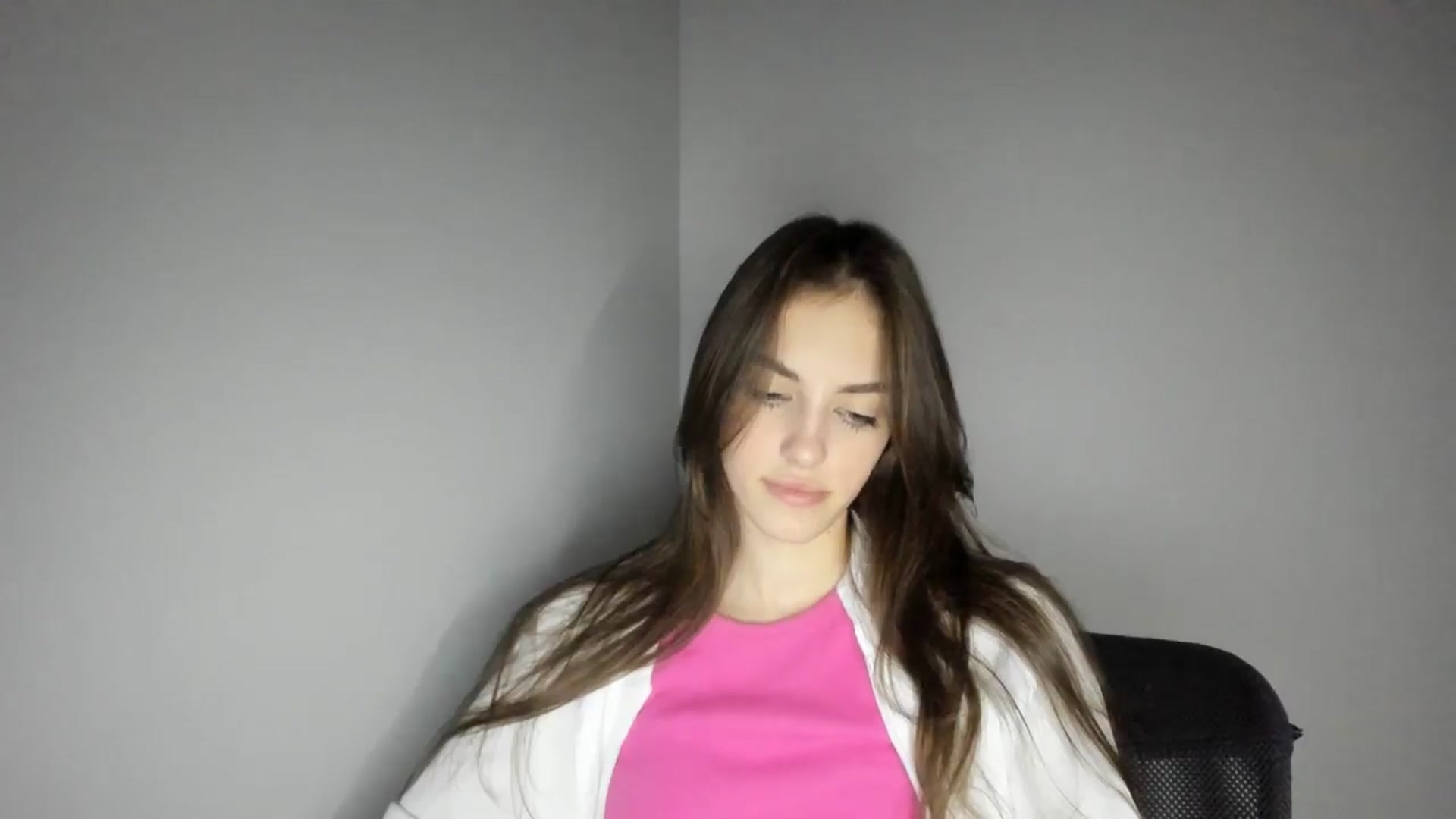 Gallery image thumbnail from Dashamoxy's myfreecams stream on, 02/09/2026, 17:37 image 19 of 20