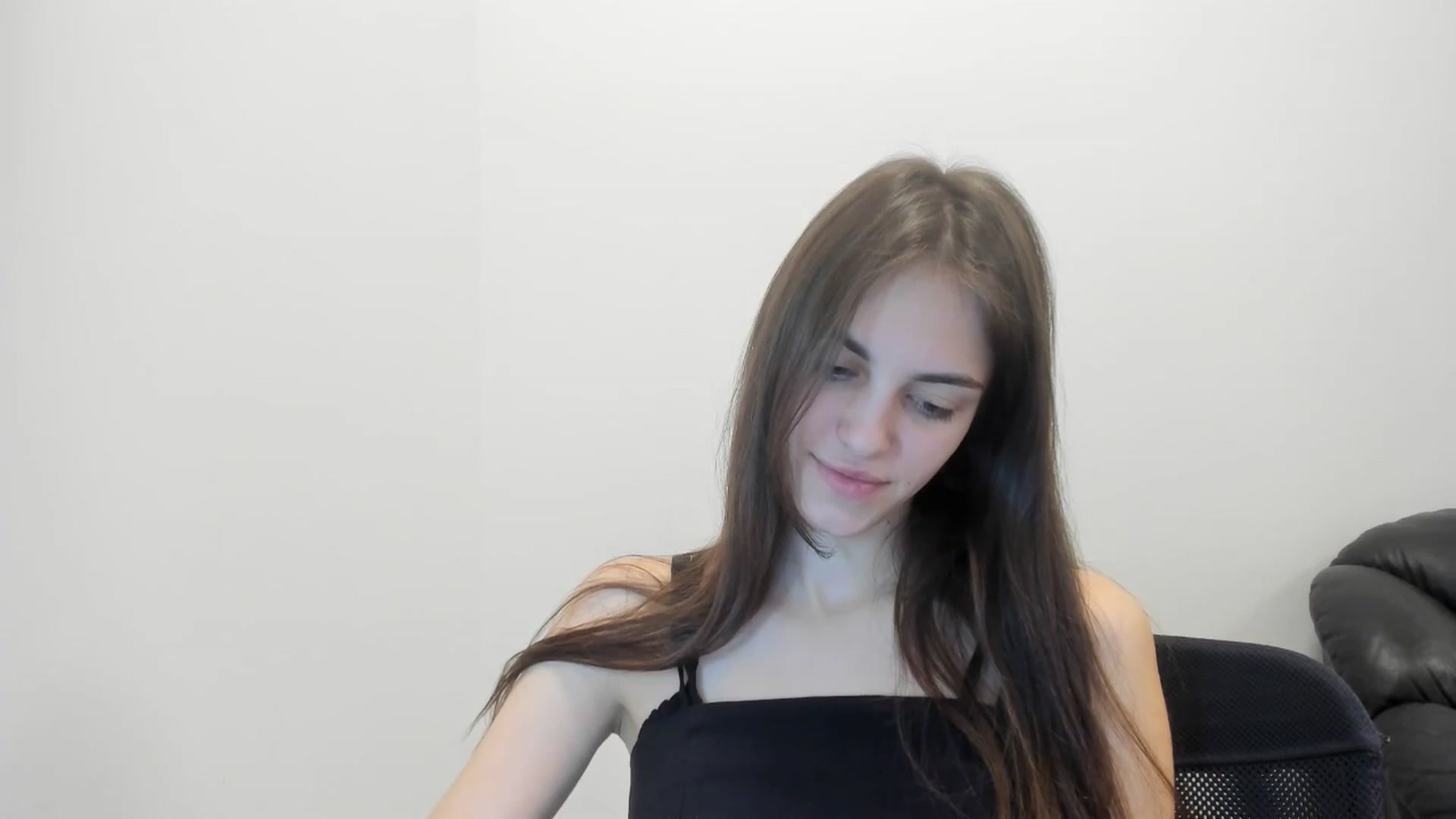 Gallery image thumbnail from Dashamoxy's myfreecams stream on, 02/11/2026, 18:52 image 18 of 20