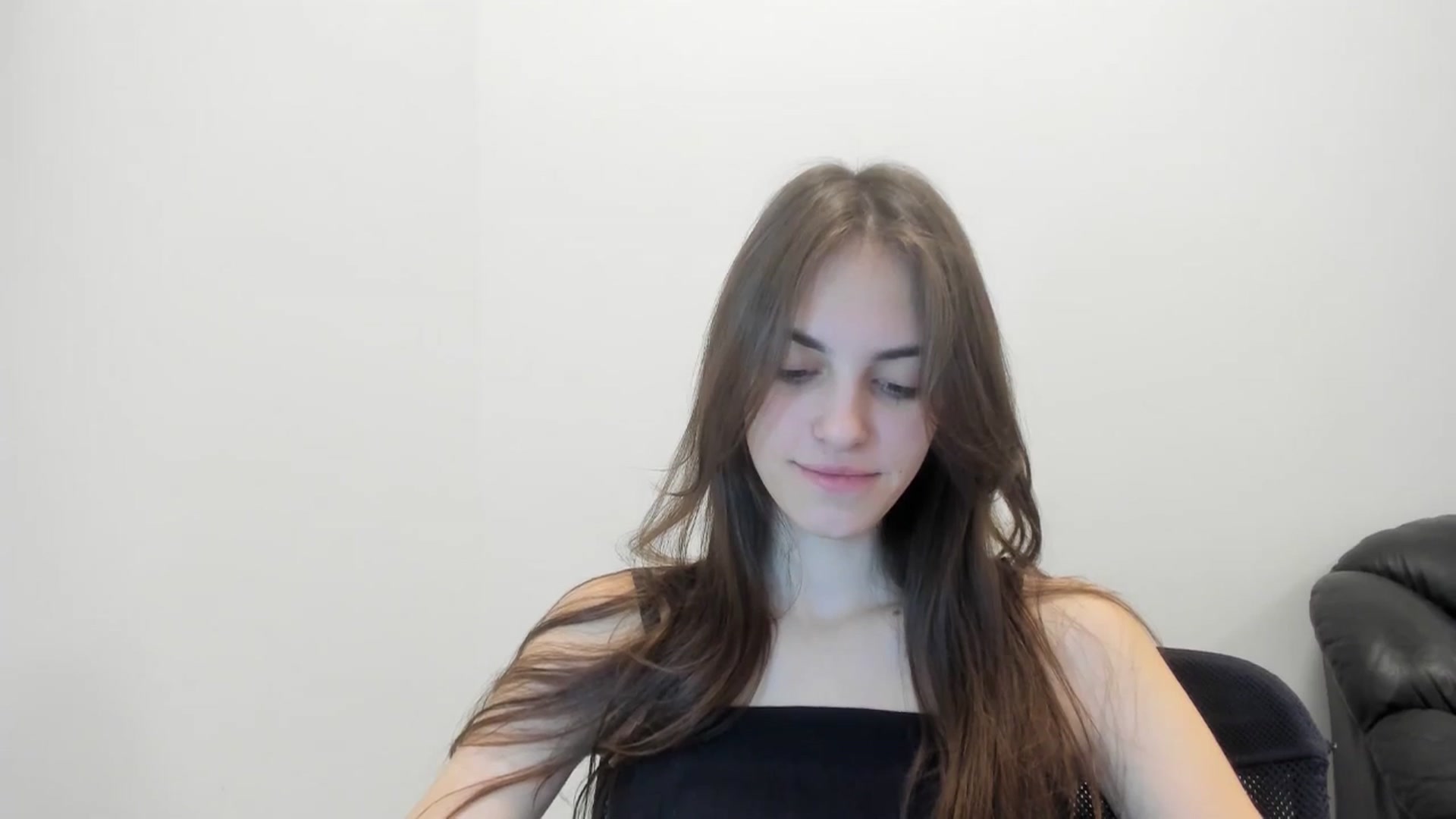 Gallery image thumbnail from Dashamoxy's myfreecams stream on, 02/11/2026, 18:52 image 9 of 20