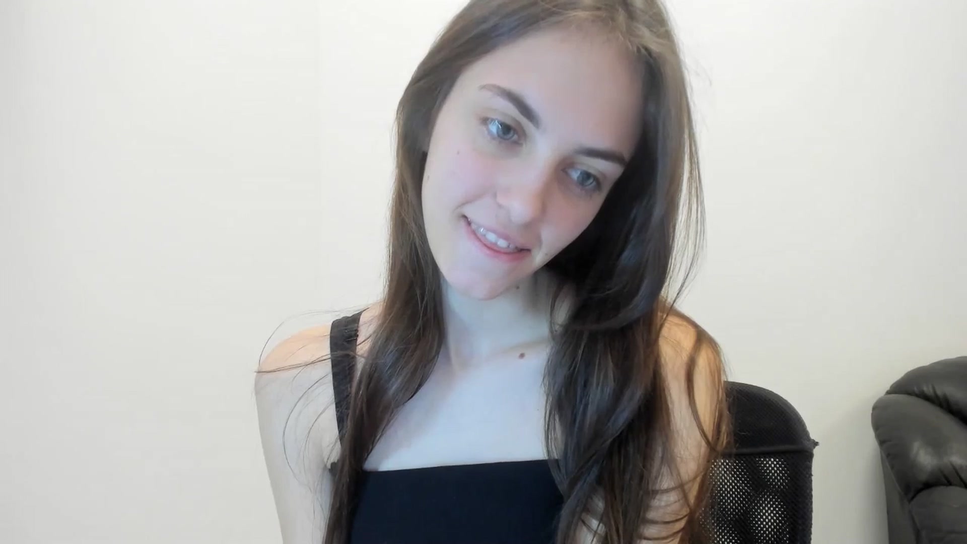 Gallery image thumbnail from Dashamoxy's myfreecams stream on, 02/11/2026, 18:52 image 20 of 20