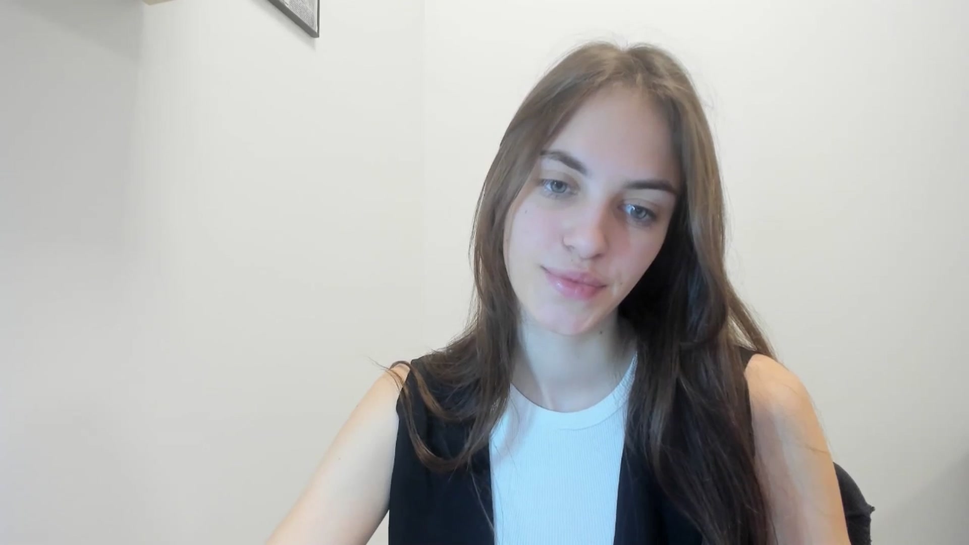 Gallery image thumbnail from Dashamoxy's myfreecams stream on, 02/11/2026, 18:52 image 2 of 20