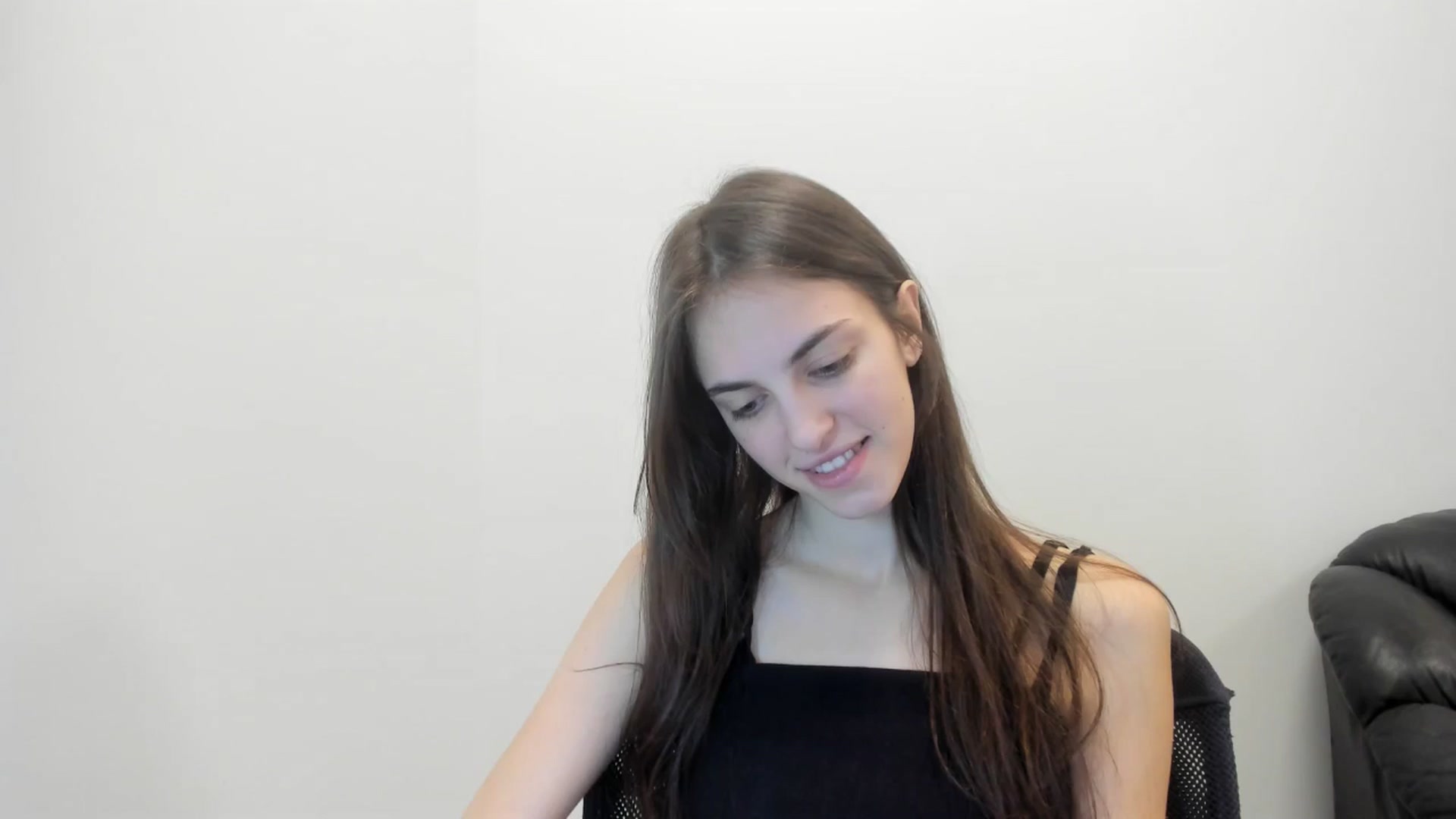Gallery image thumbnail from Dashamoxy's myfreecams stream on, 02/11/2026, 18:52 image 17 of 20