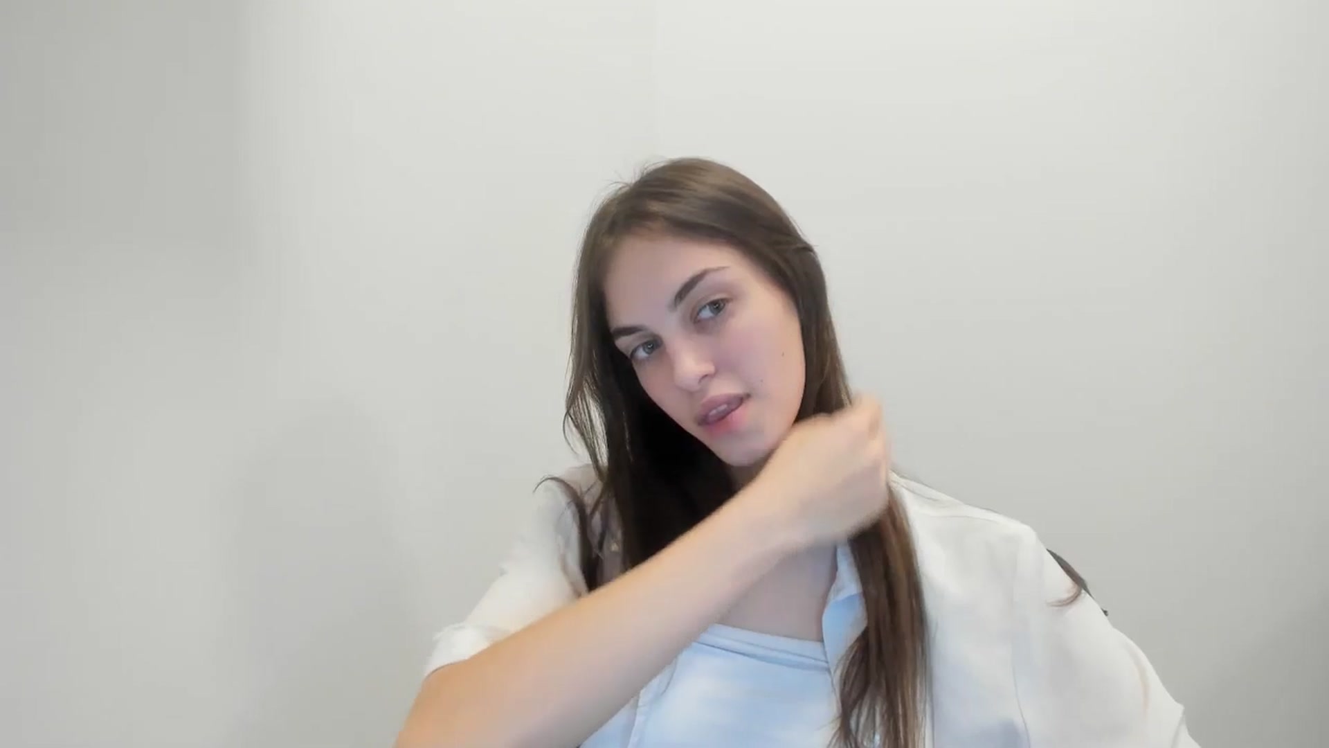 Gallery image thumbnail from Dashamoxy's myfreecams stream on, 02/12/2026, 19:44 image 12 of 20