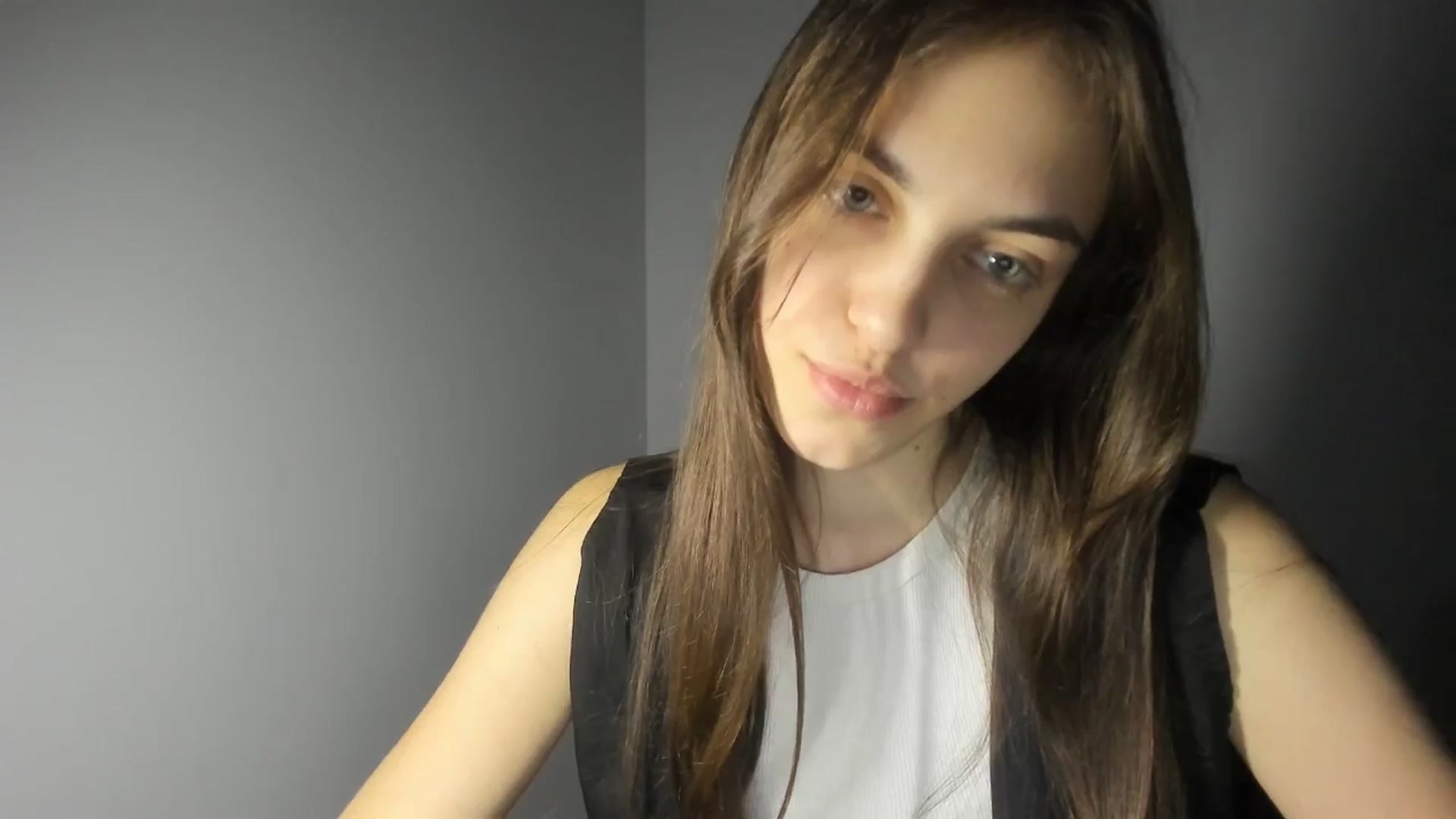 Gallery image thumbnail from Dashamoxy's myfreecams stream on, 02/13/2026, 16:22 image 10 of 20