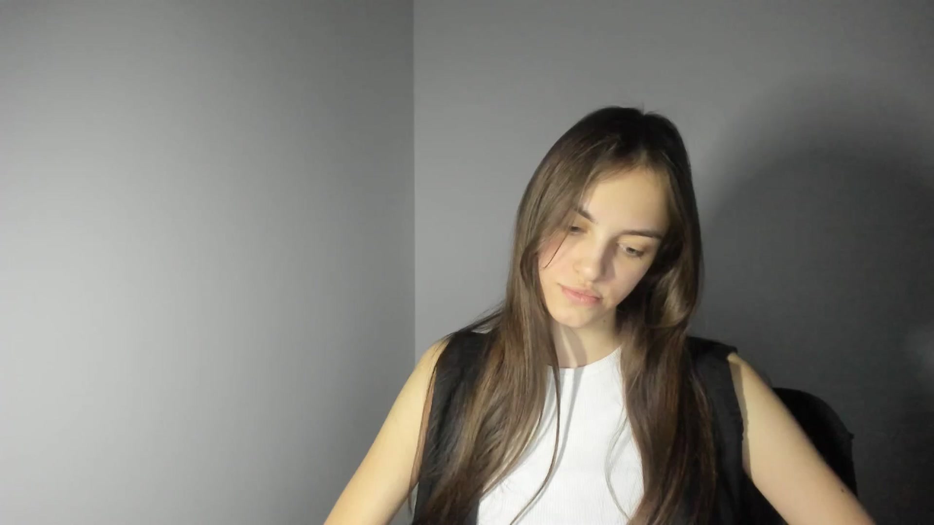 Gallery image thumbnail from Dashamoxy's myfreecams stream on, 02/13/2026, 16:22 image 7 of 20