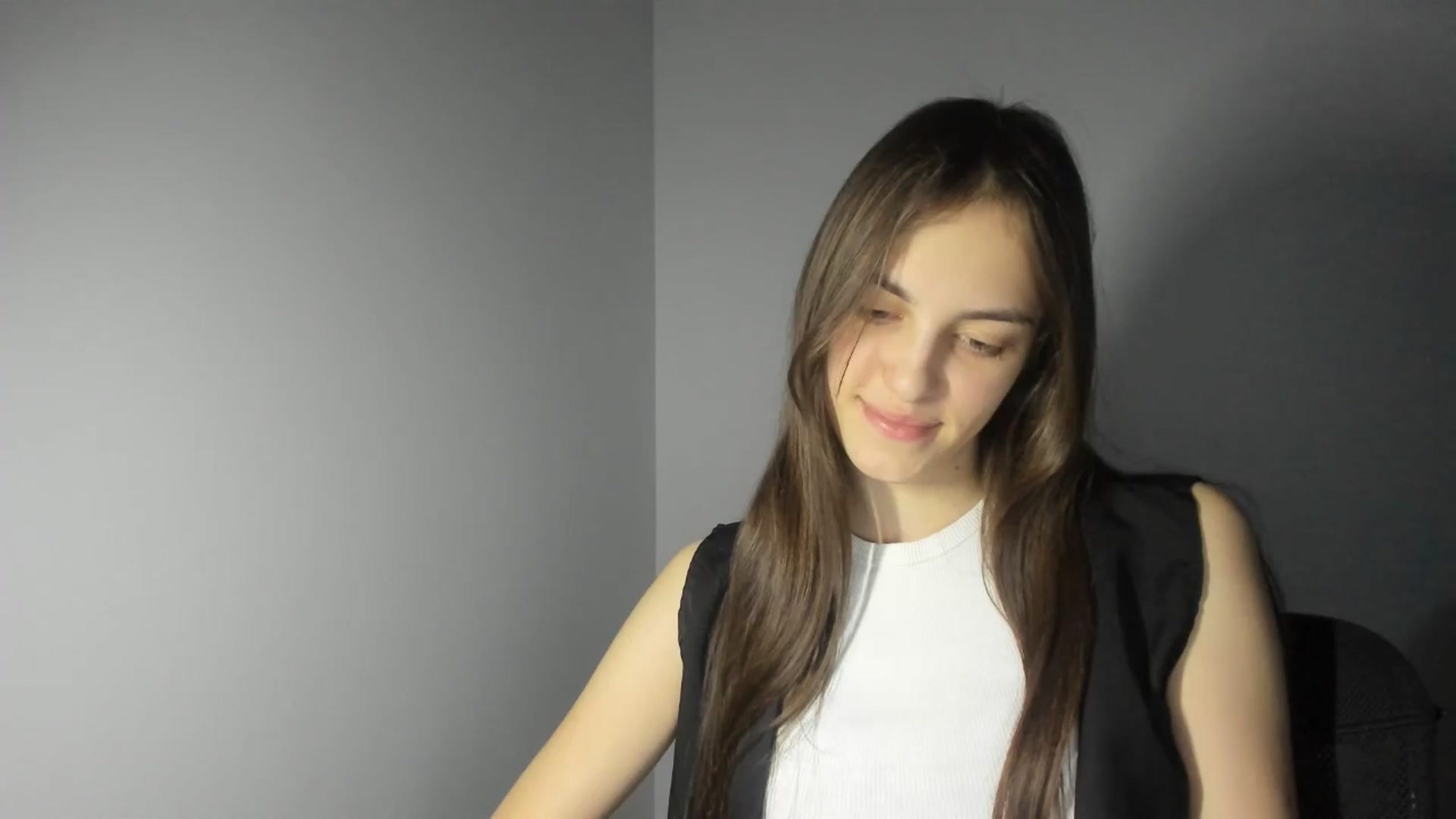 Gallery image thumbnail from Dashamoxy's myfreecams stream on, 02/13/2026, 16:22 image 20 of 20