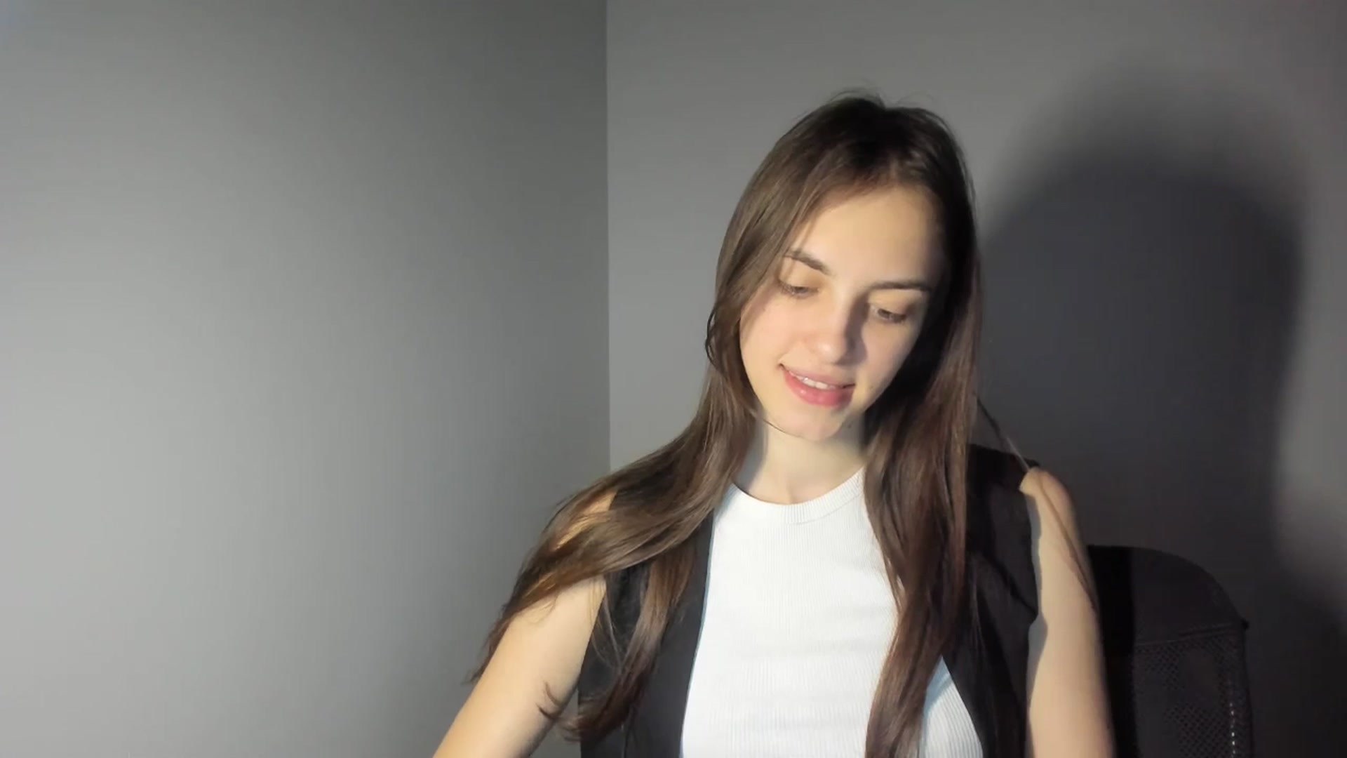 Gallery image thumbnail from Dashamoxy's myfreecams stream on, 02/13/2026, 17:13 image 10 of 20