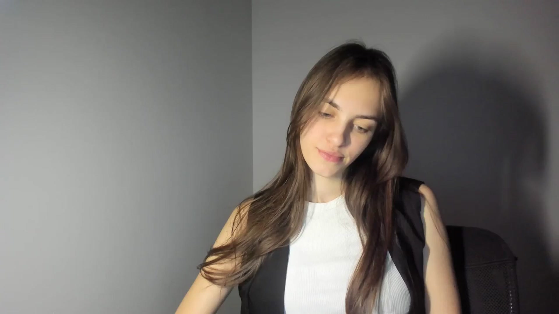 Gallery image thumbnail from Dashamoxy's myfreecams stream on, 02/13/2026, 17:13 image 5 of 20