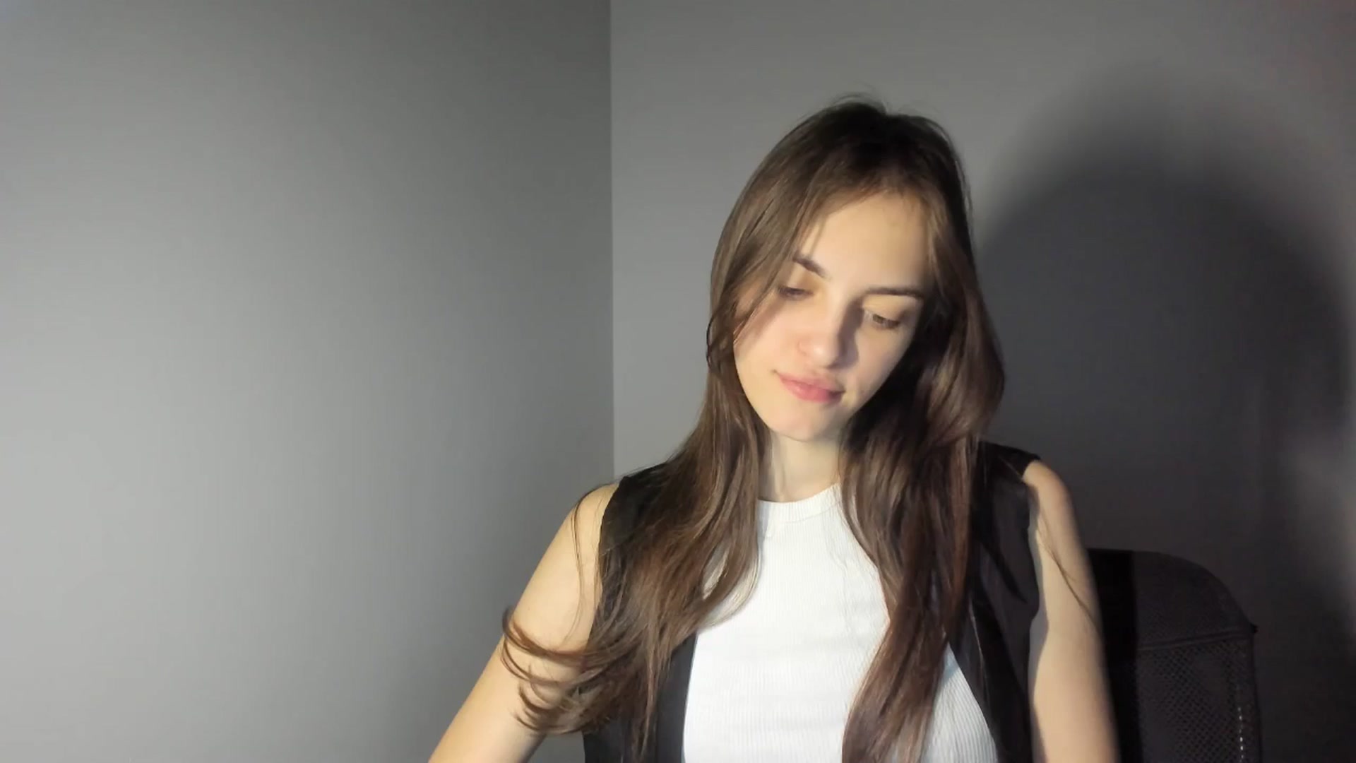 Gallery image thumbnail from Dashamoxy's myfreecams stream on, 02/13/2026, 17:13 image 7 of 20