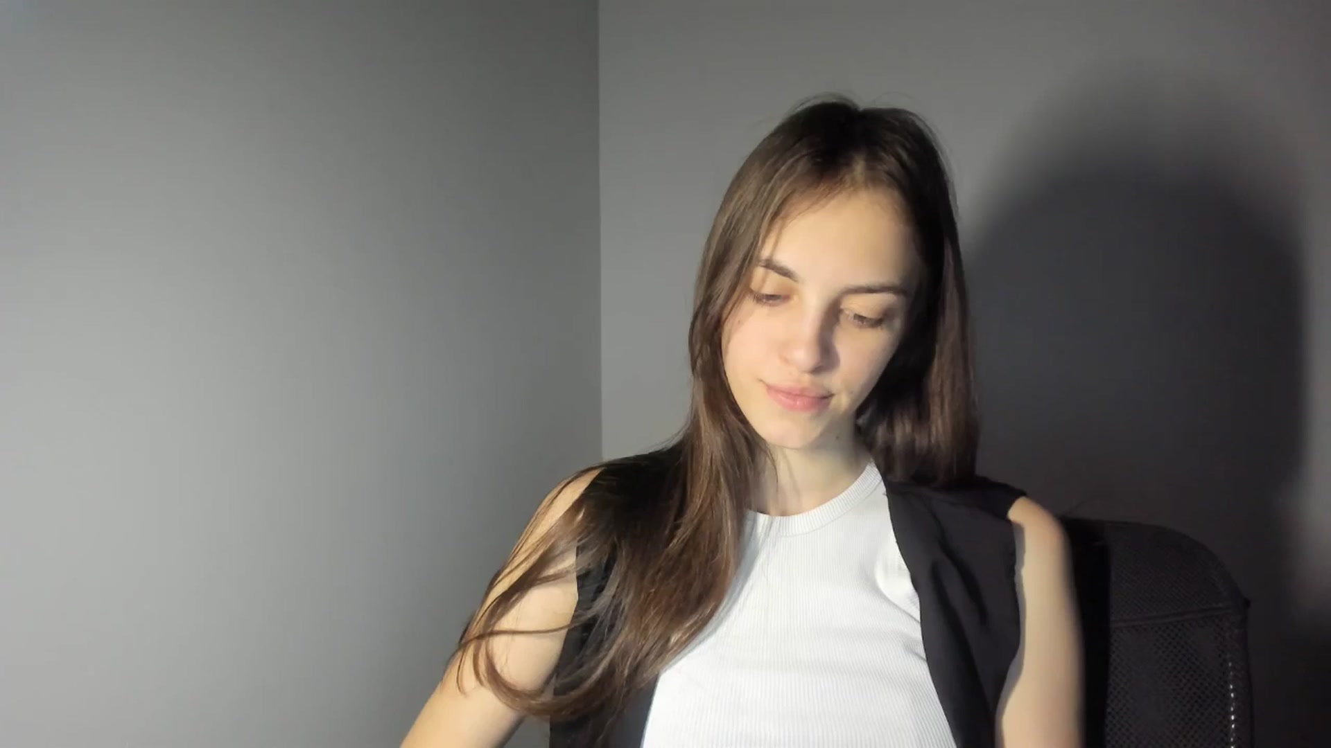 Gallery image thumbnail from Dashamoxy's myfreecams stream on, 02/13/2026, 17:13 image 18 of 20