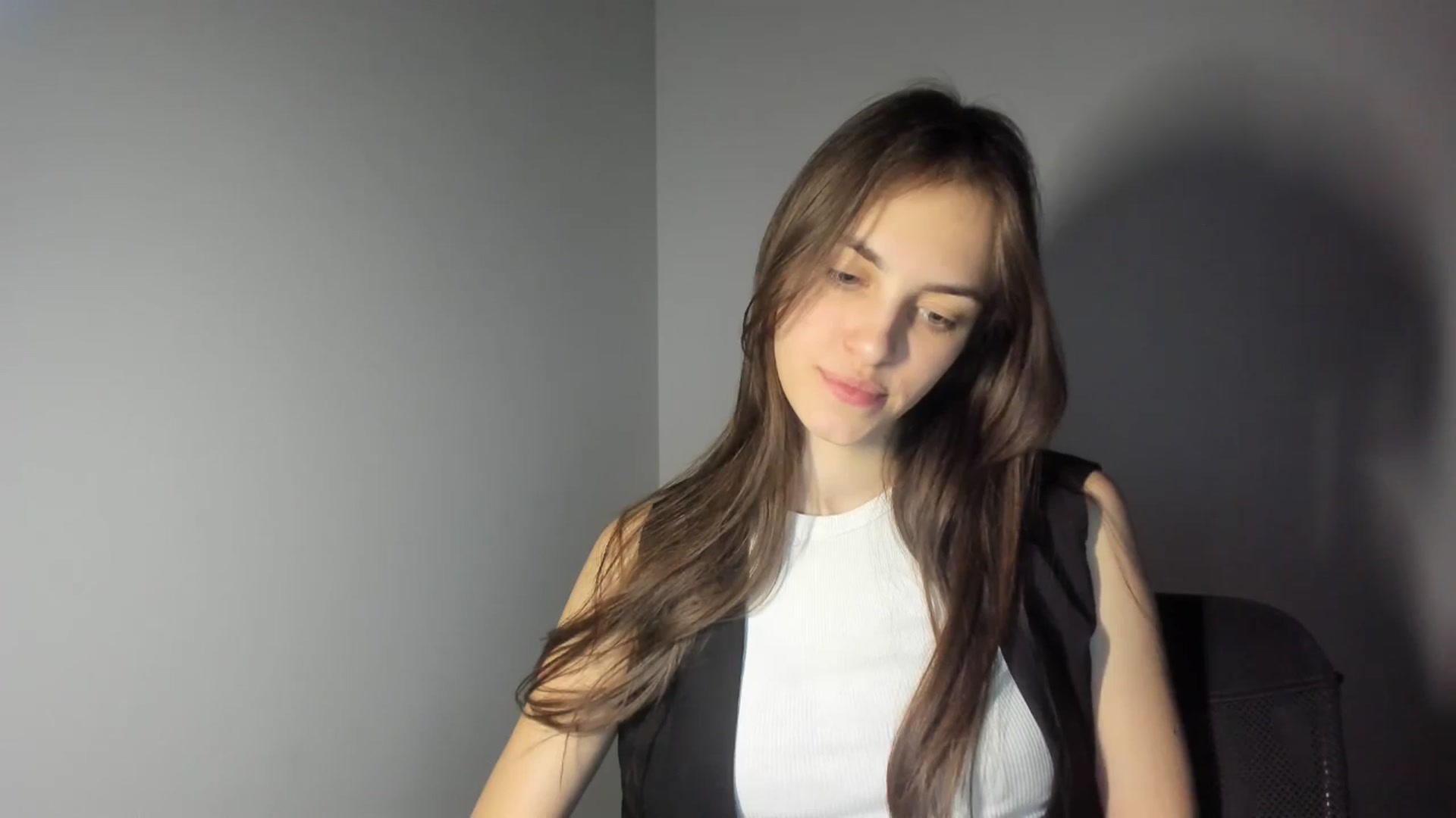 Gallery image thumbnail from Dashamoxy's myfreecams stream on, 02/13/2026, 17:13 image 4 of 20