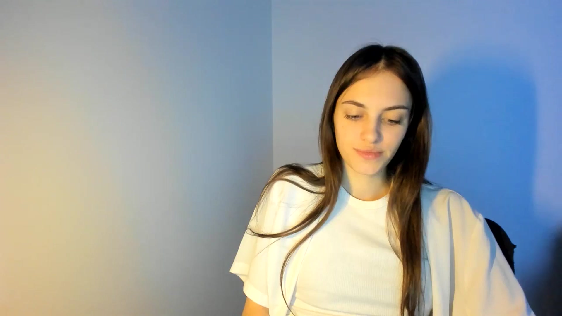 Gallery image thumbnail from Dashamoxy's myfreecams stream on, 02/17/2026, 14:17 image 19 of 20
