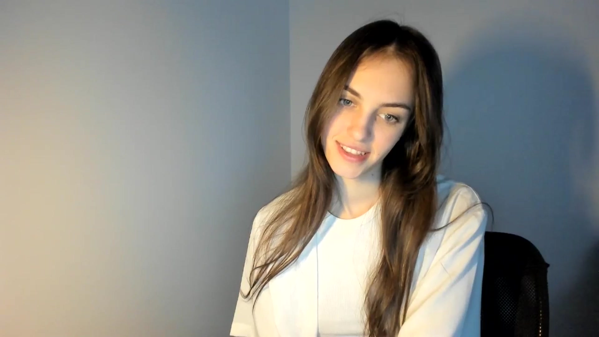 Gallery image thumbnail from Dashamoxy's myfreecams stream on, 02/17/2026, 14:17 image 14 of 20