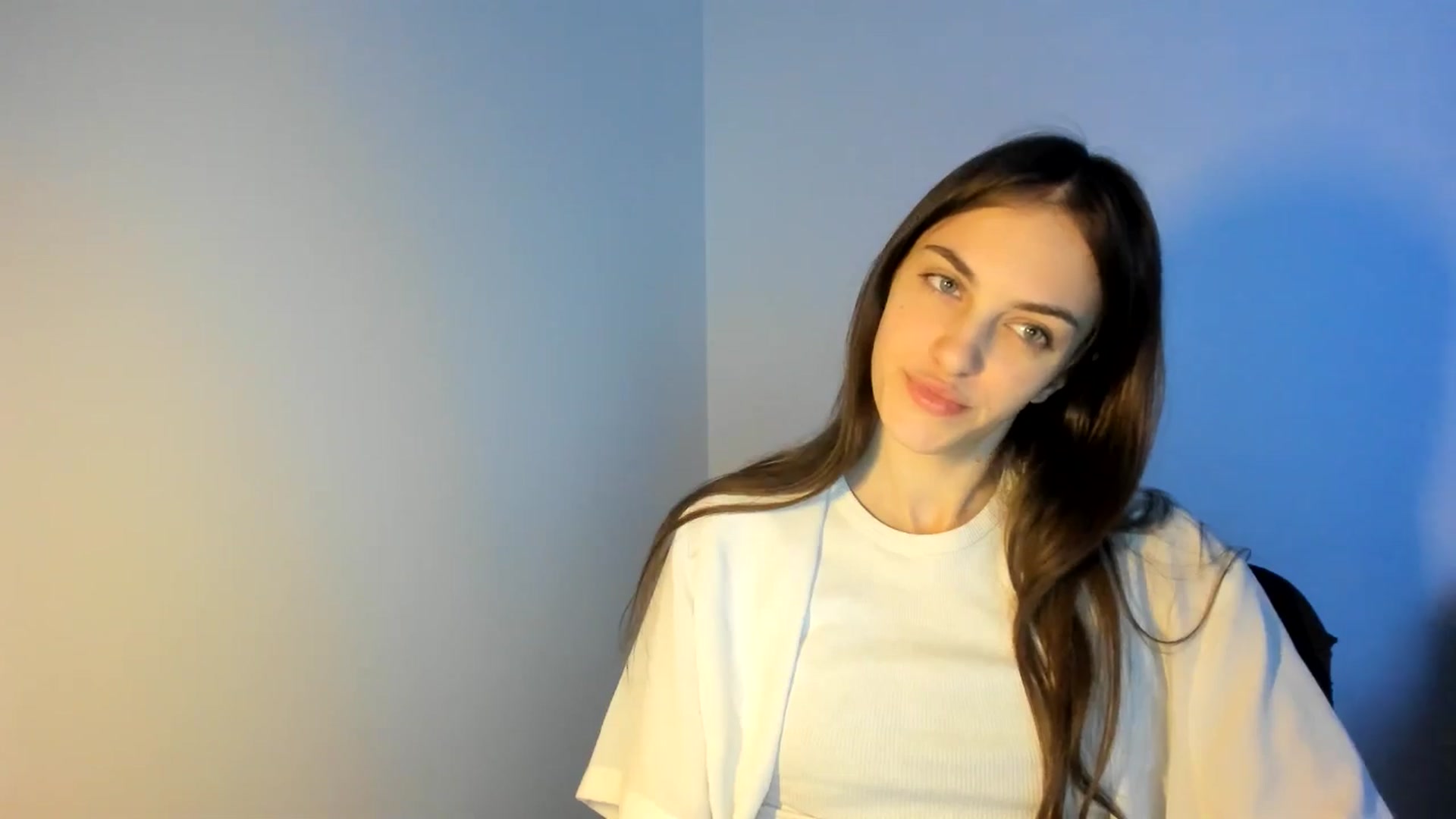 Gallery image thumbnail from Dashamoxy's myfreecams stream on, 02/17/2026, 14:17 image 18 of 20