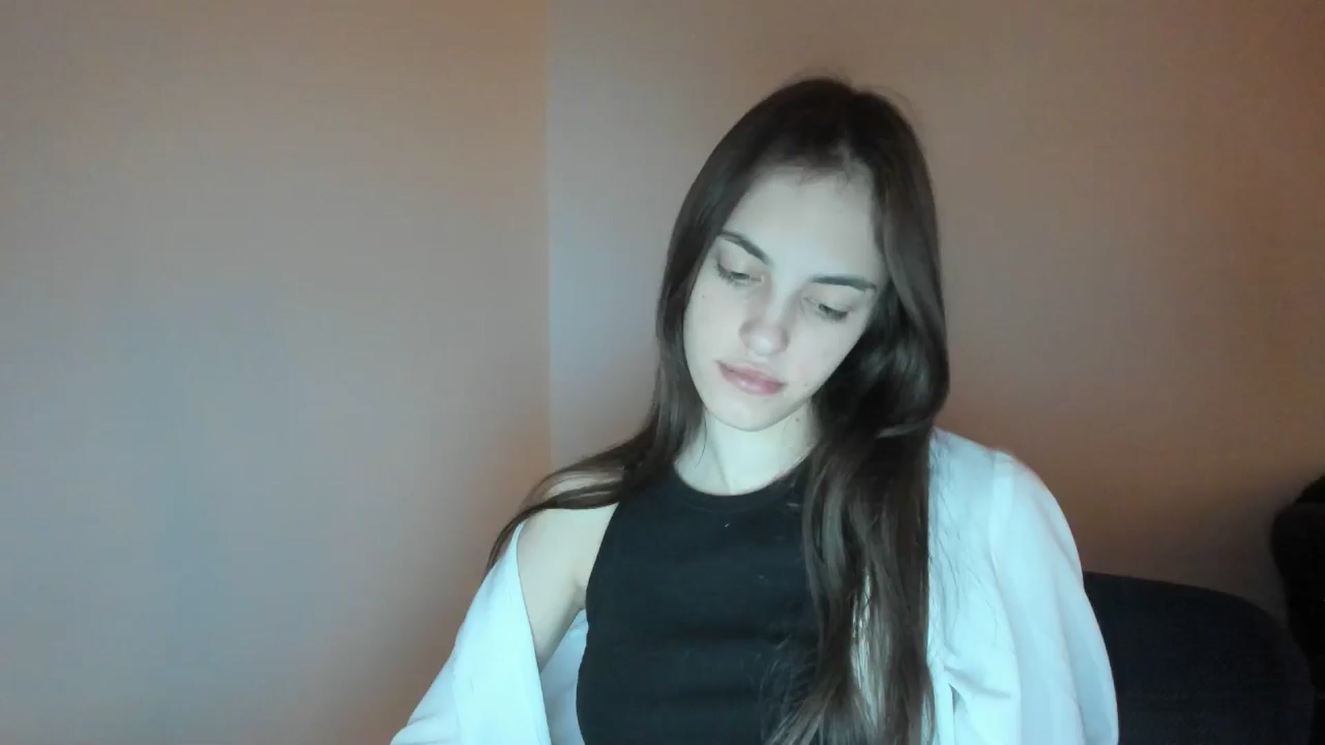 Gallery image thumbnail from Dashamoxy's myfreecams stream on, 02/18/2026, 20:04 image 1 of 20