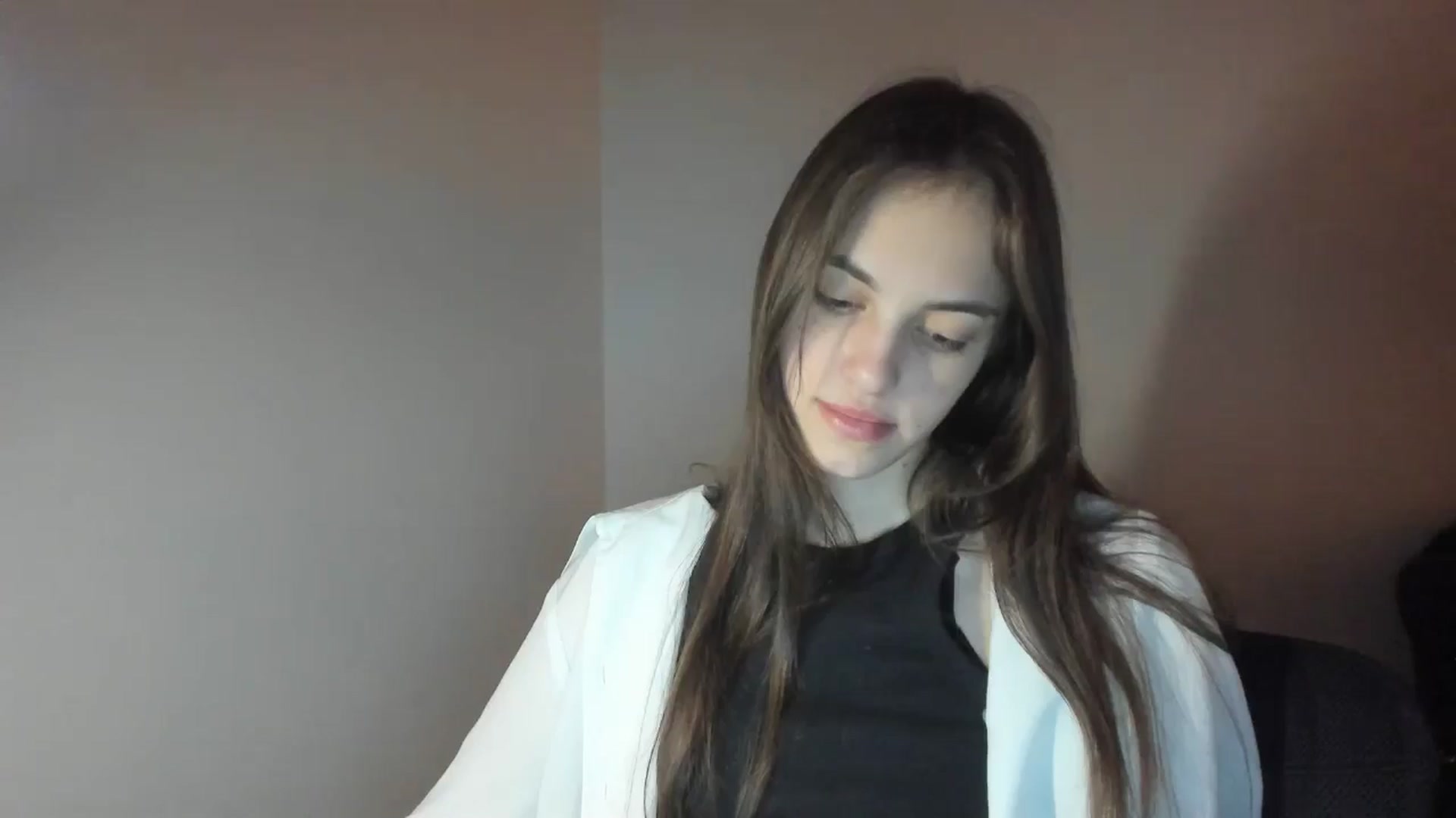 Gallery image thumbnail from Dashamoxy's myfreecams stream on, 02/18/2026, 20:04 image 5 of 20