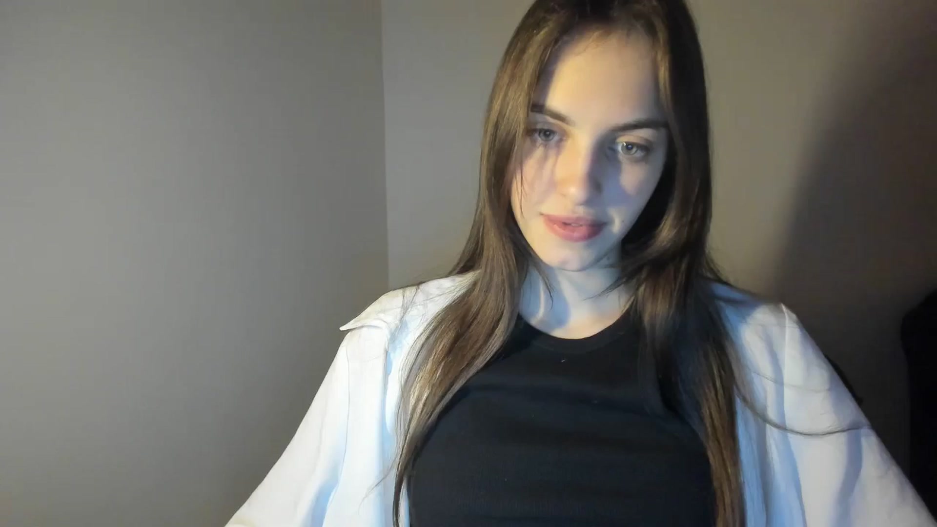 Gallery image thumbnail from Dashamoxy's myfreecams stream on, 02/18/2026, 20:04 image 18 of 20