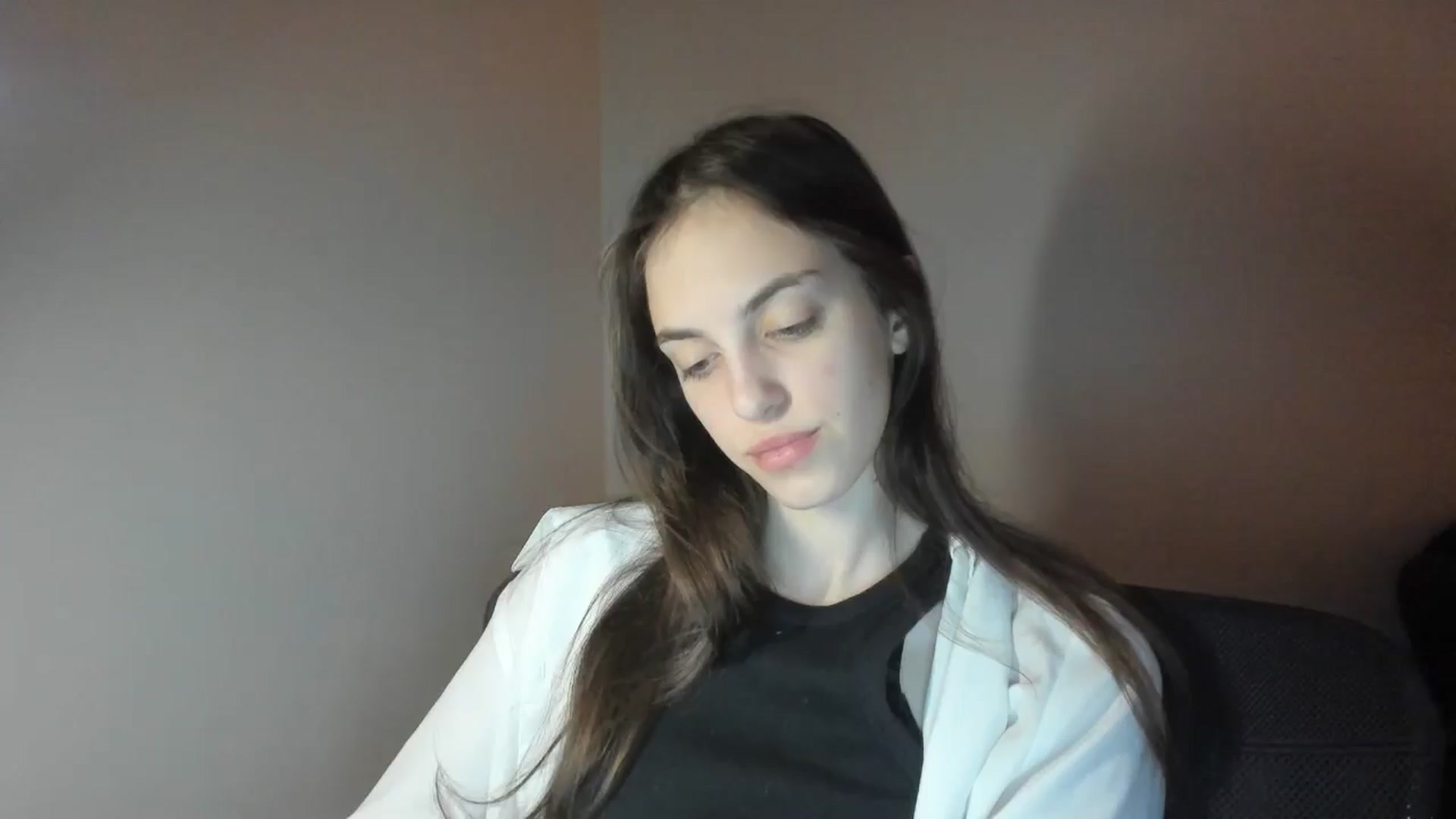 Gallery image thumbnail from Dashamoxy's myfreecams stream on, 02/18/2026, 20:04 image 7 of 20
