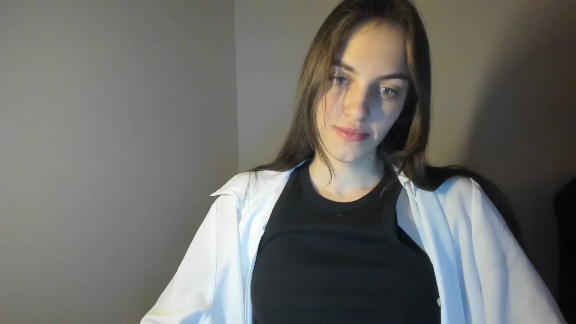 Gallery image thumbnail from Dashamoxy's myfreecams stream on, 02/18/2026, 20:04 image 17 of 20
