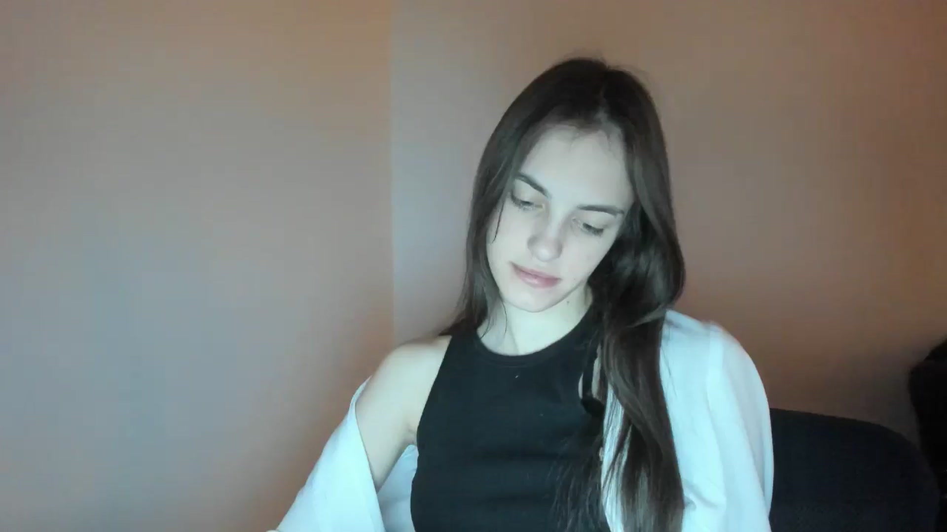 Gallery image thumbnail from Dashamoxy's myfreecams stream on, 02/18/2026, 20:04 image 2 of 20