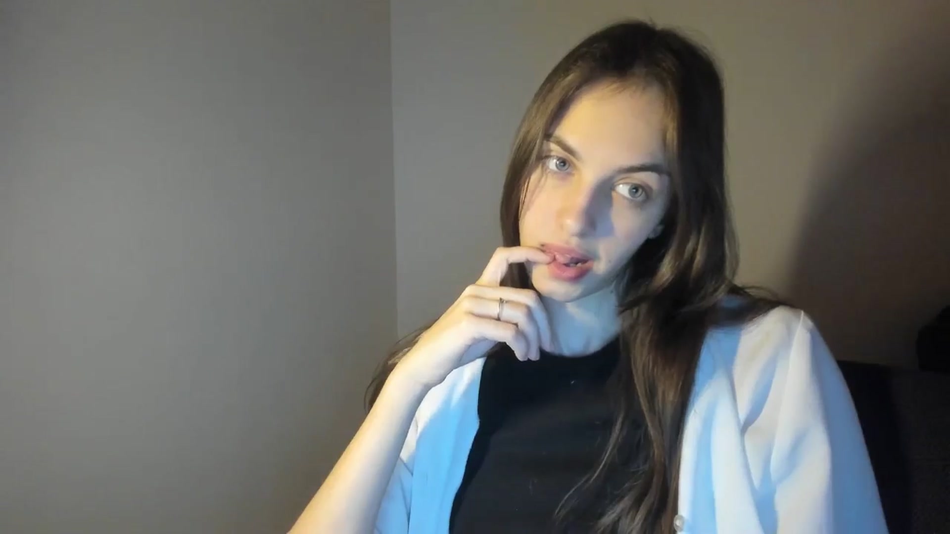 Gallery image thumbnail from Dashamoxy's myfreecams stream on, 02/18/2026, 20:04 image 20 of 20
