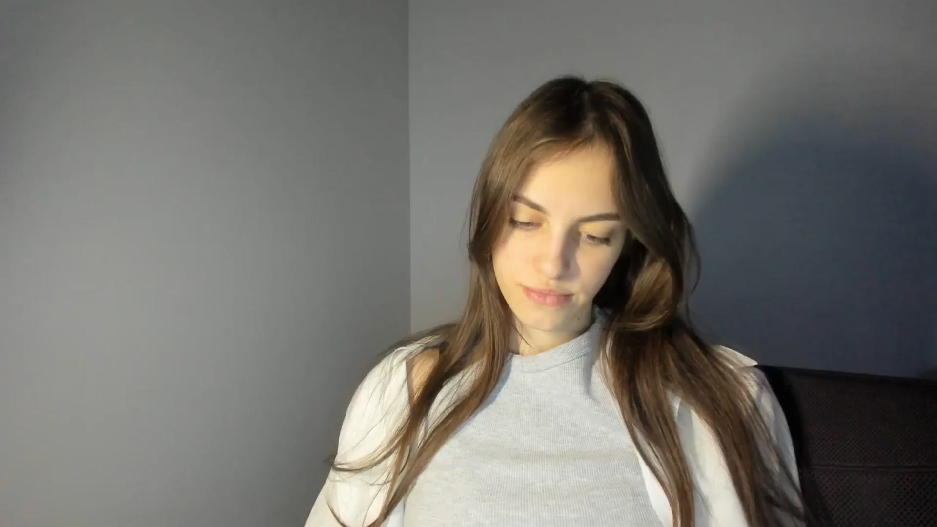 Gallery image thumbnail from Dashamoxy's myfreecams stream on, 02/19/2026, 18:48 image 15 of 20