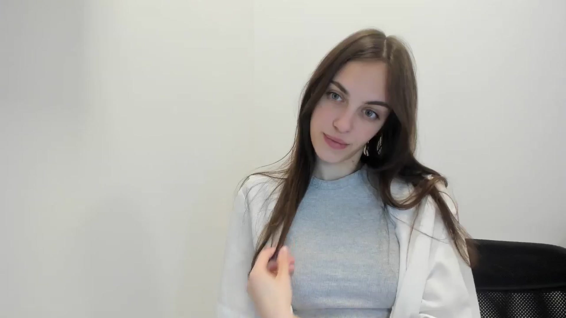 Gallery image thumbnail from Dashamoxy's myfreecams stream on, 02/19/2026, 18:48 image 6 of 20