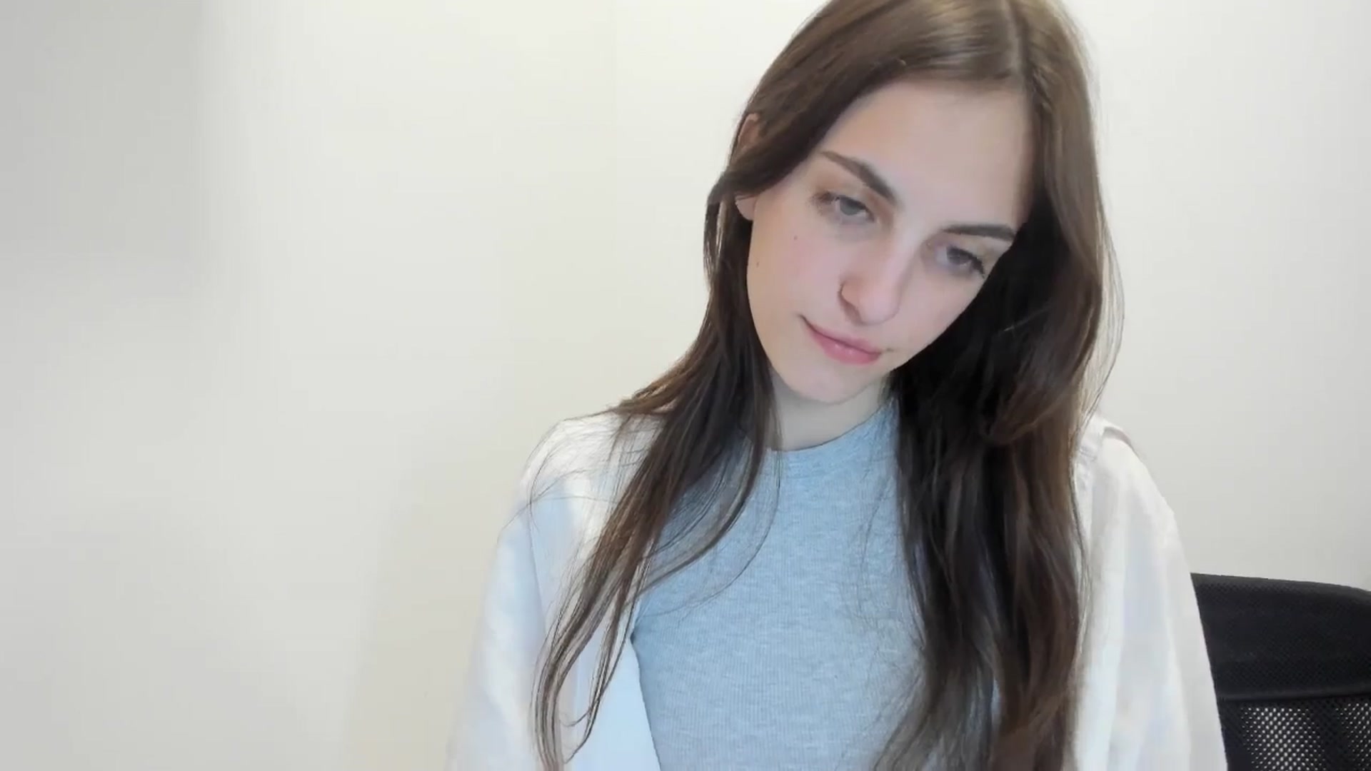 Gallery image thumbnail from Dashamoxy's myfreecams stream on, 02/19/2026, 18:48 image 5 of 20