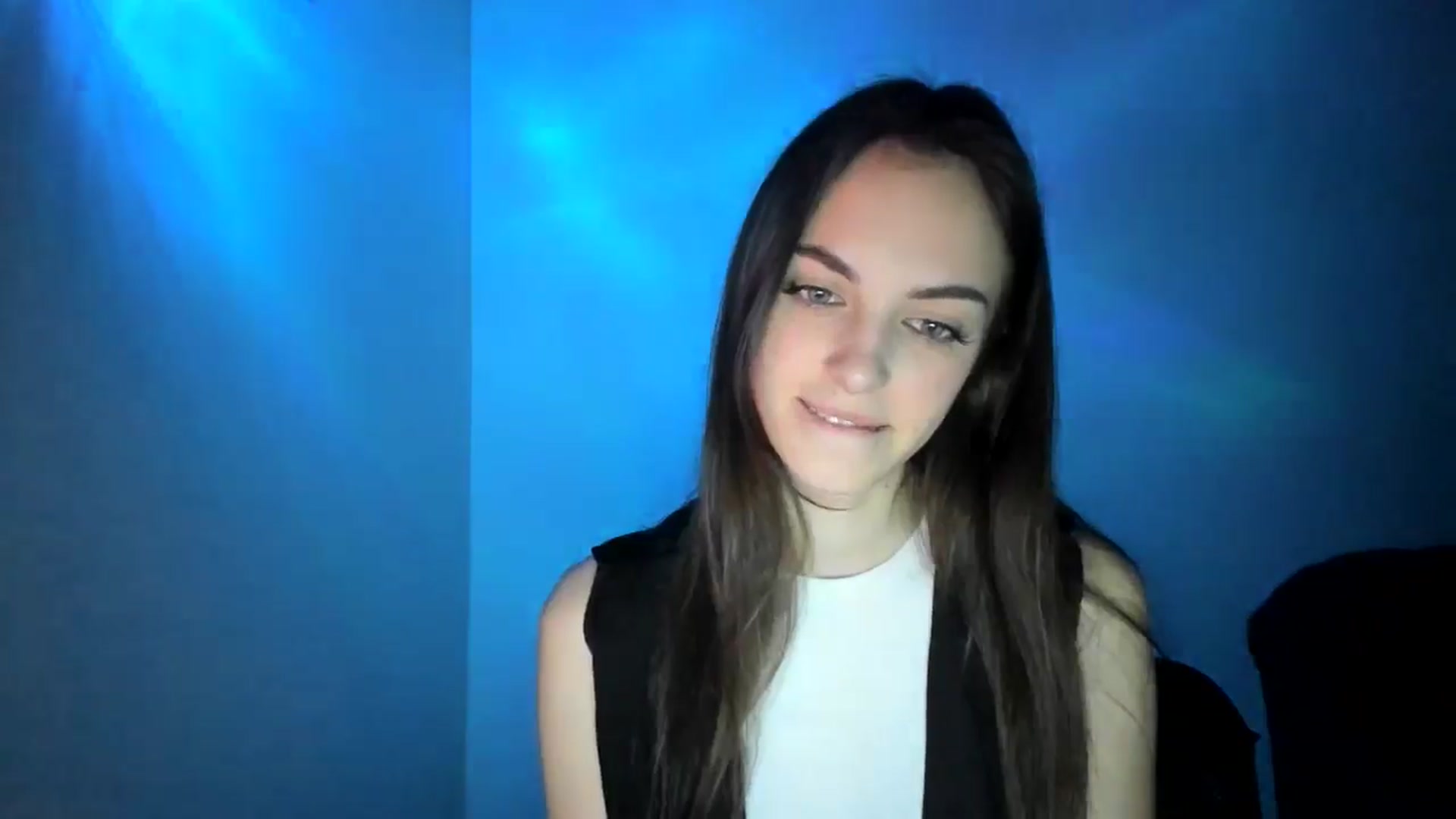 Gallery image thumbnail from Dashamoxy's myfreecams stream on, 02/20/2026, 18:37 image 7 of 20