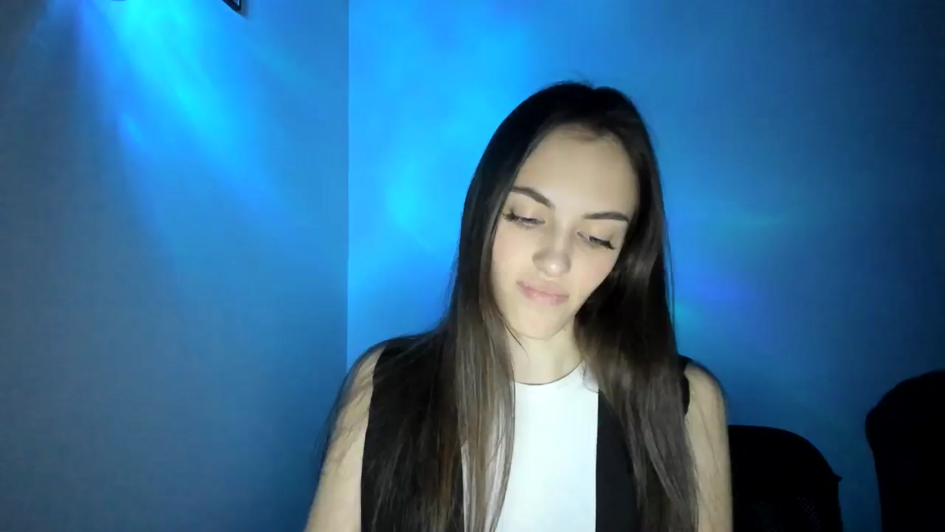 Gallery image thumbnail from Dashamoxy's myfreecams stream on, 02/20/2026, 18:37 image 19 of 20