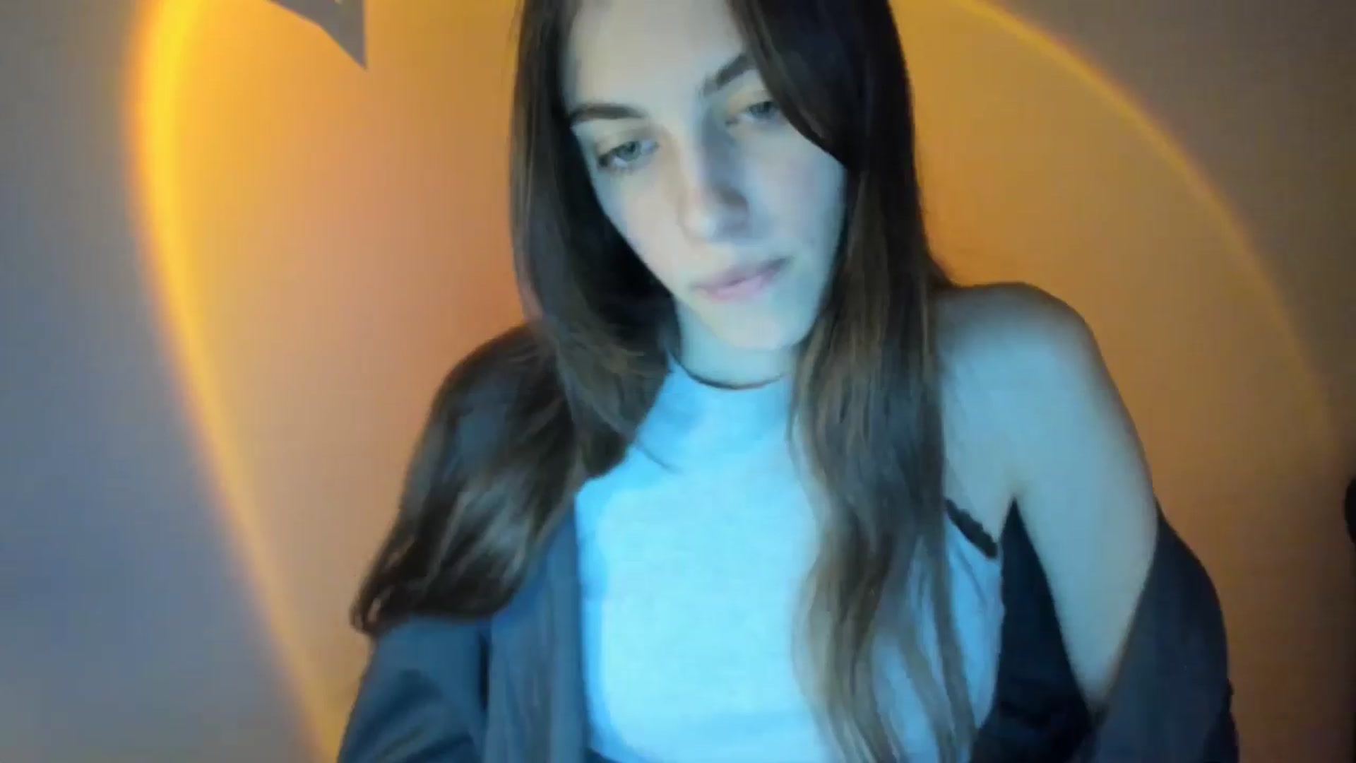 Gallery image thumbnail from Dashamoxy's myfreecams stream on, 02/21/2026, 19:05 image 12 of 20