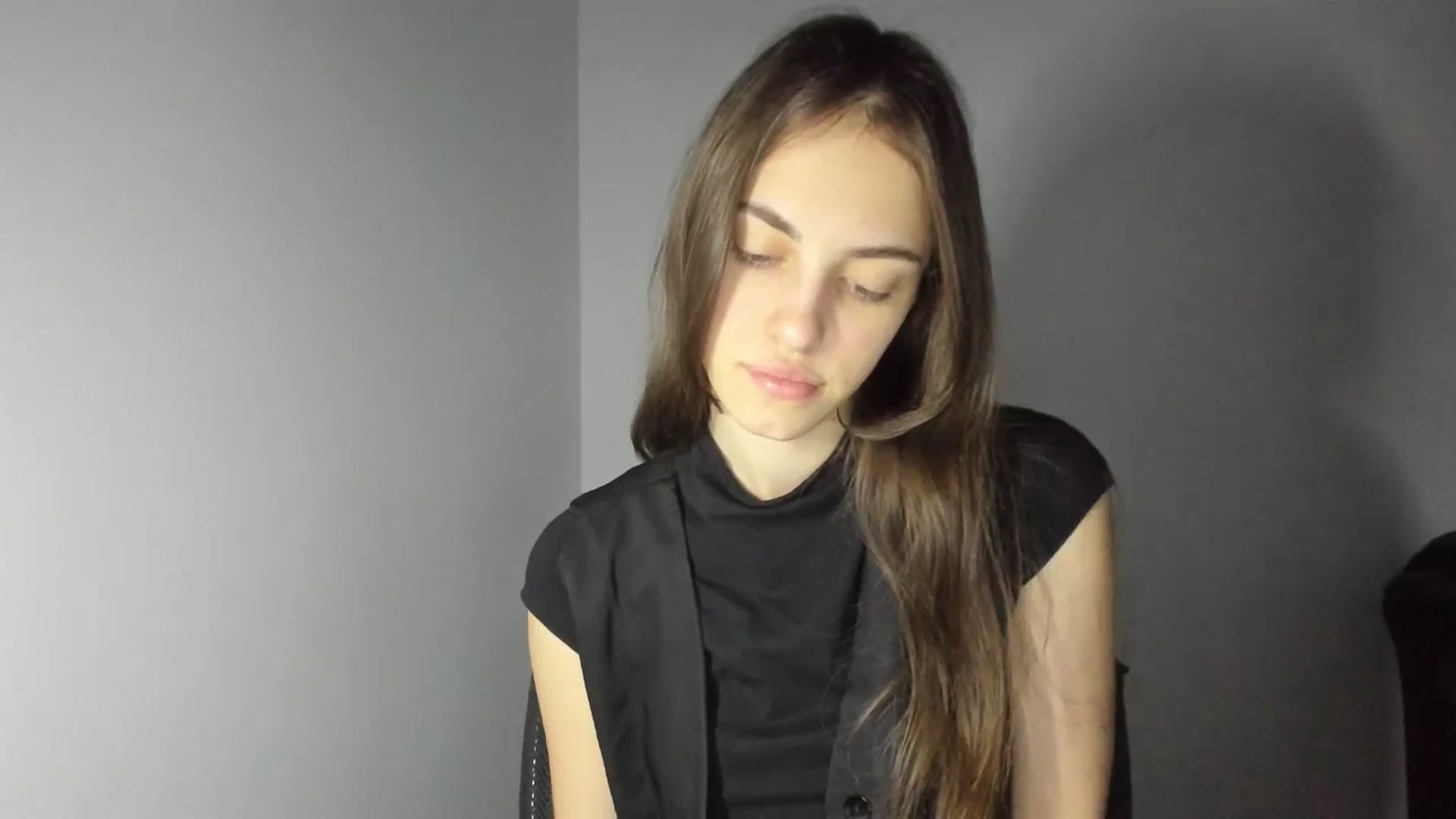 Gallery image thumbnail from Dashamoxy's myfreecams stream on, 02/26/2026, 16:00 image 3 of 20
