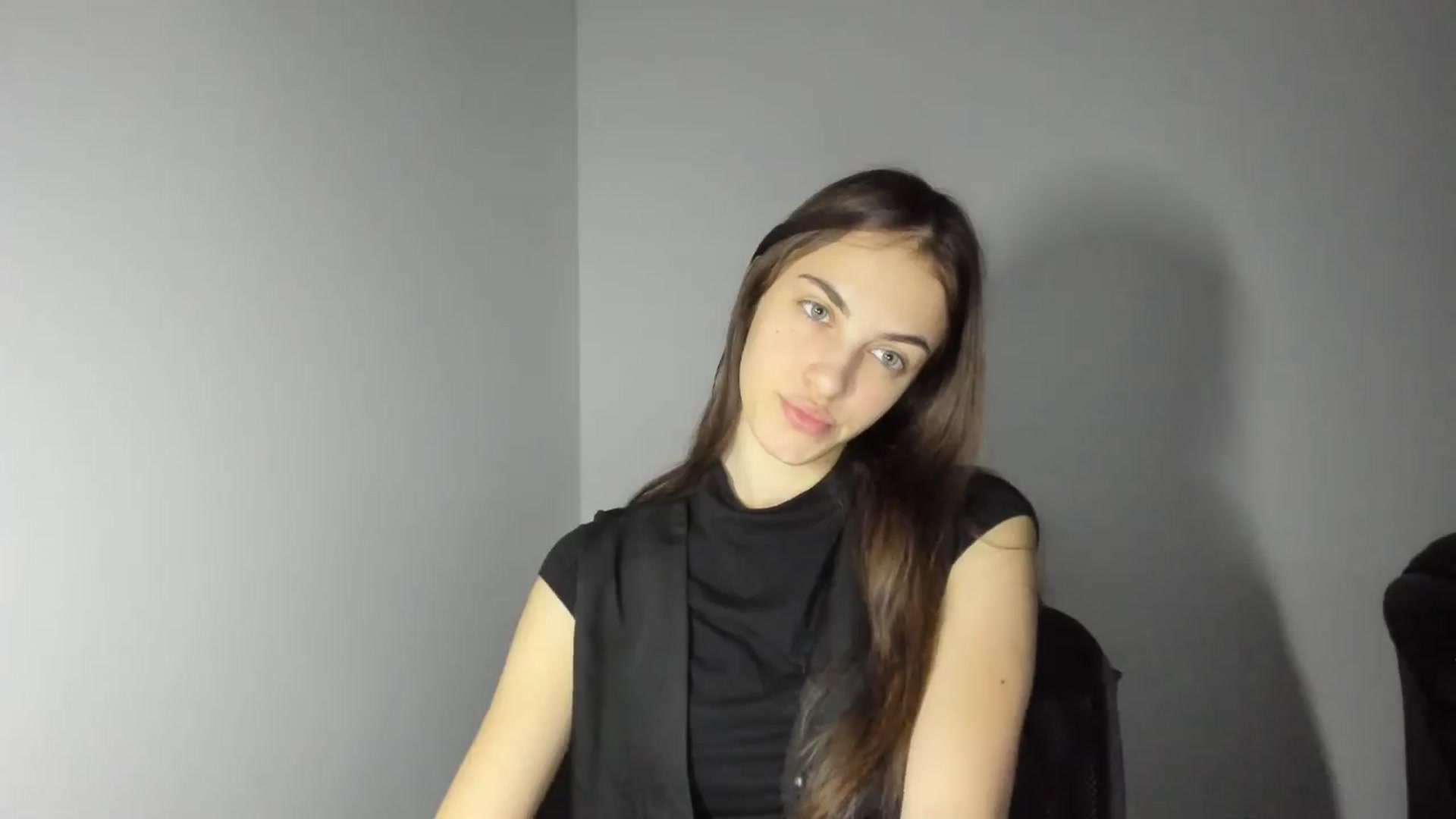 Gallery image thumbnail from Dashamoxy's myfreecams stream on, 02/26/2026, 16:00 image 5 of 20